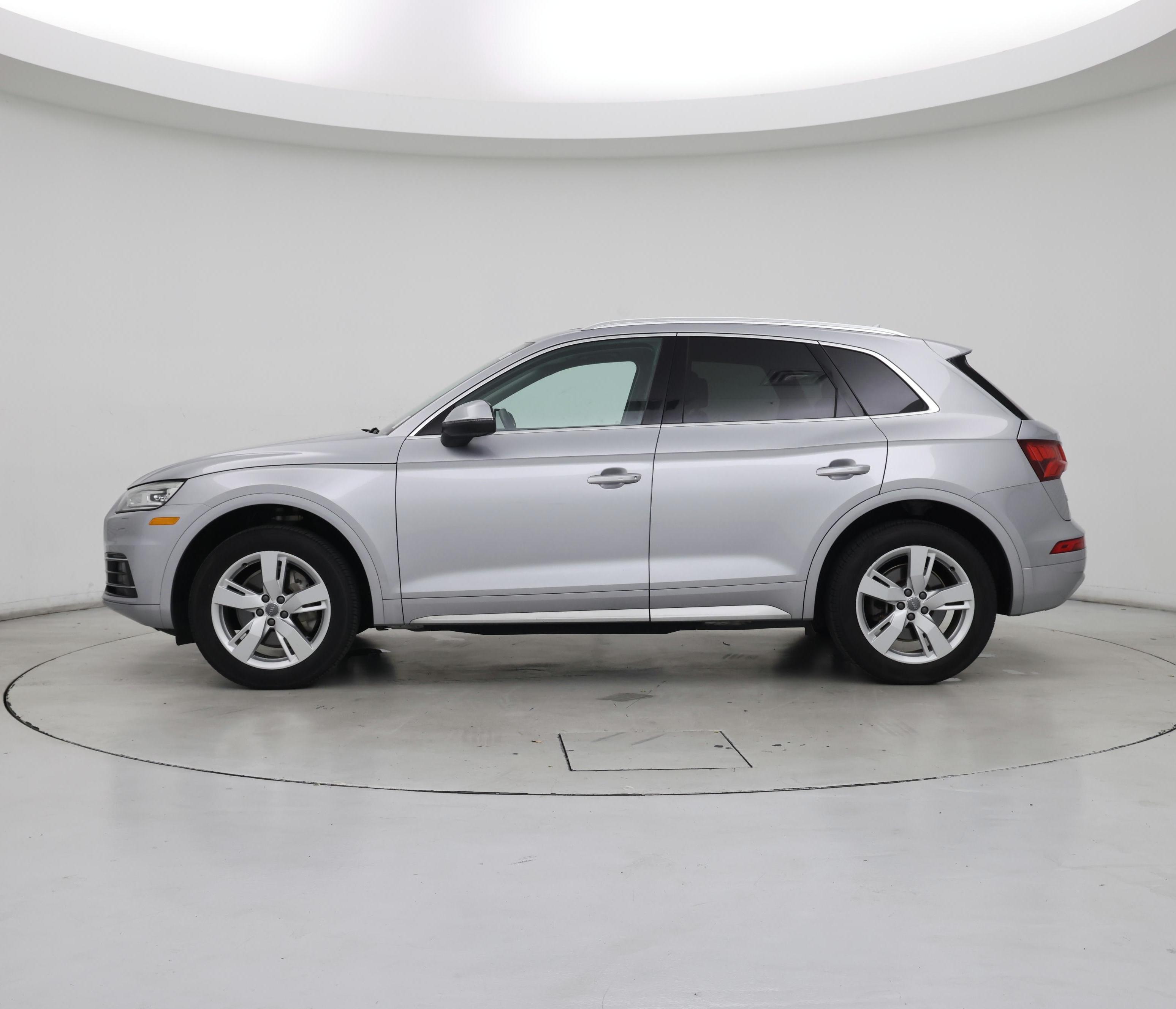 Thumbnail: 2019 Audi Q5 - 3