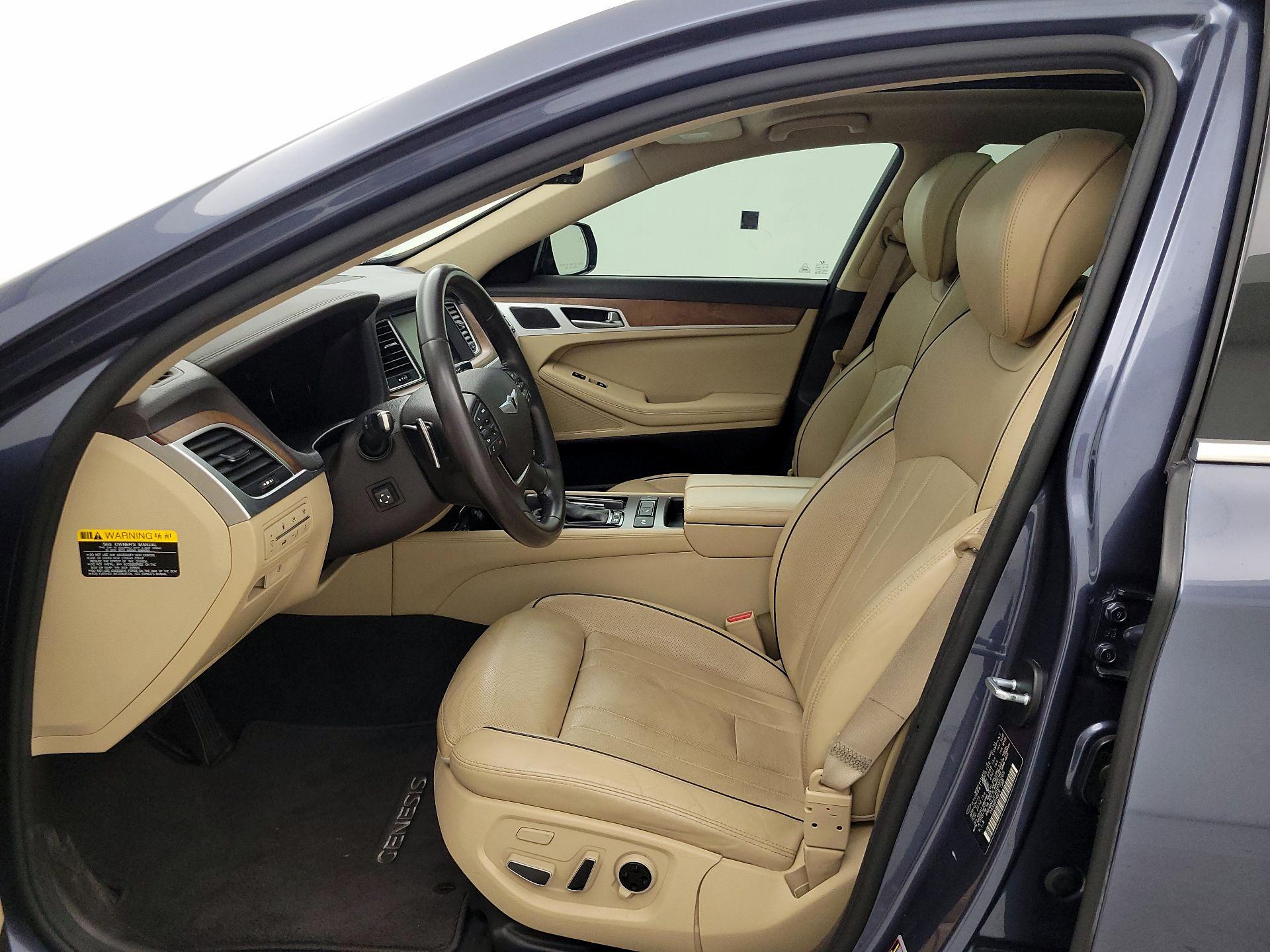 Thumbnail: 2015 Hyundai Genesis - 11