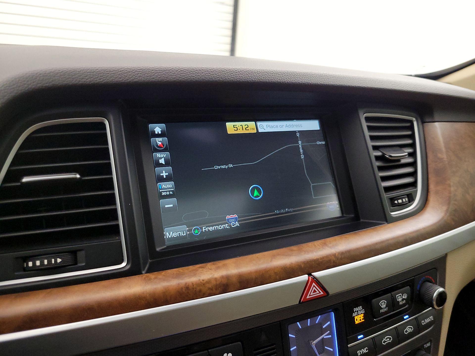 Thumbnail: 2015 Hyundai Genesis - 14