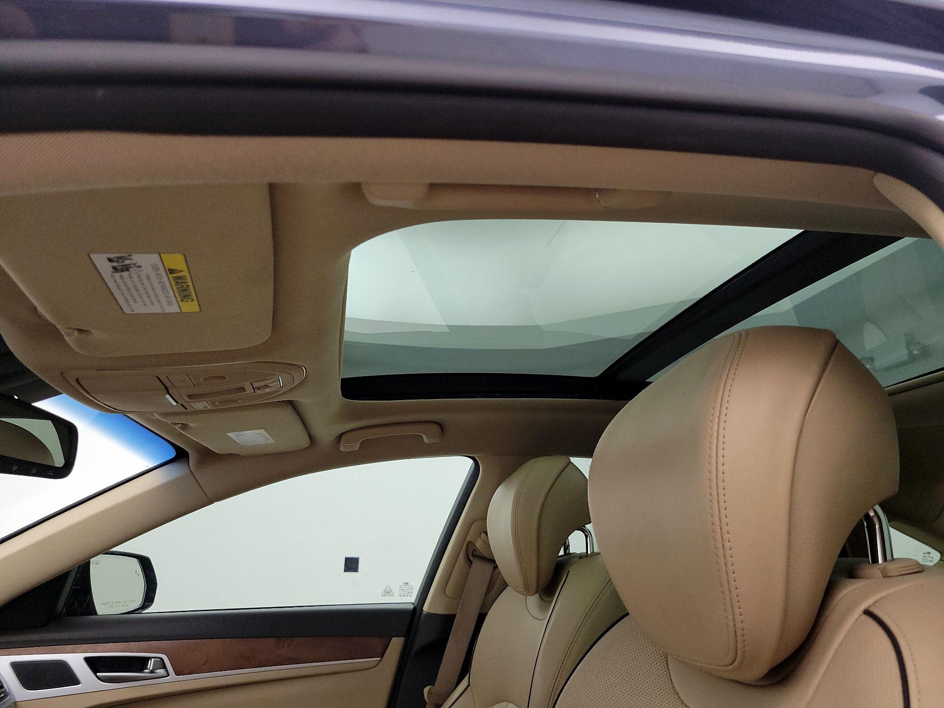 Thumbnail: 2015 Hyundai Genesis - 20