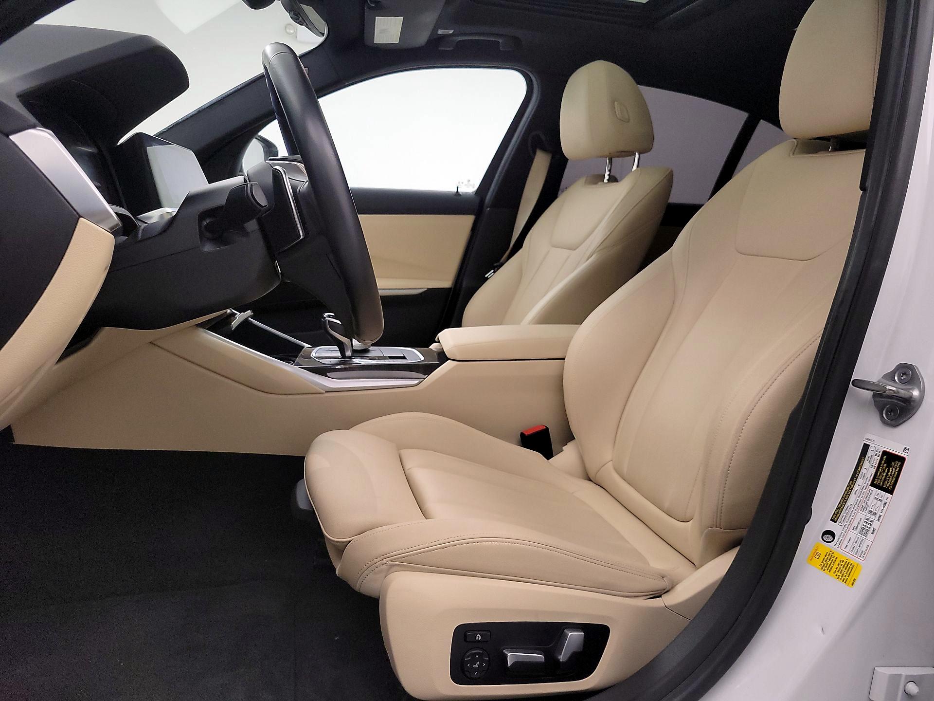 Thumbnail: 2019 BMW 3 Series - 11