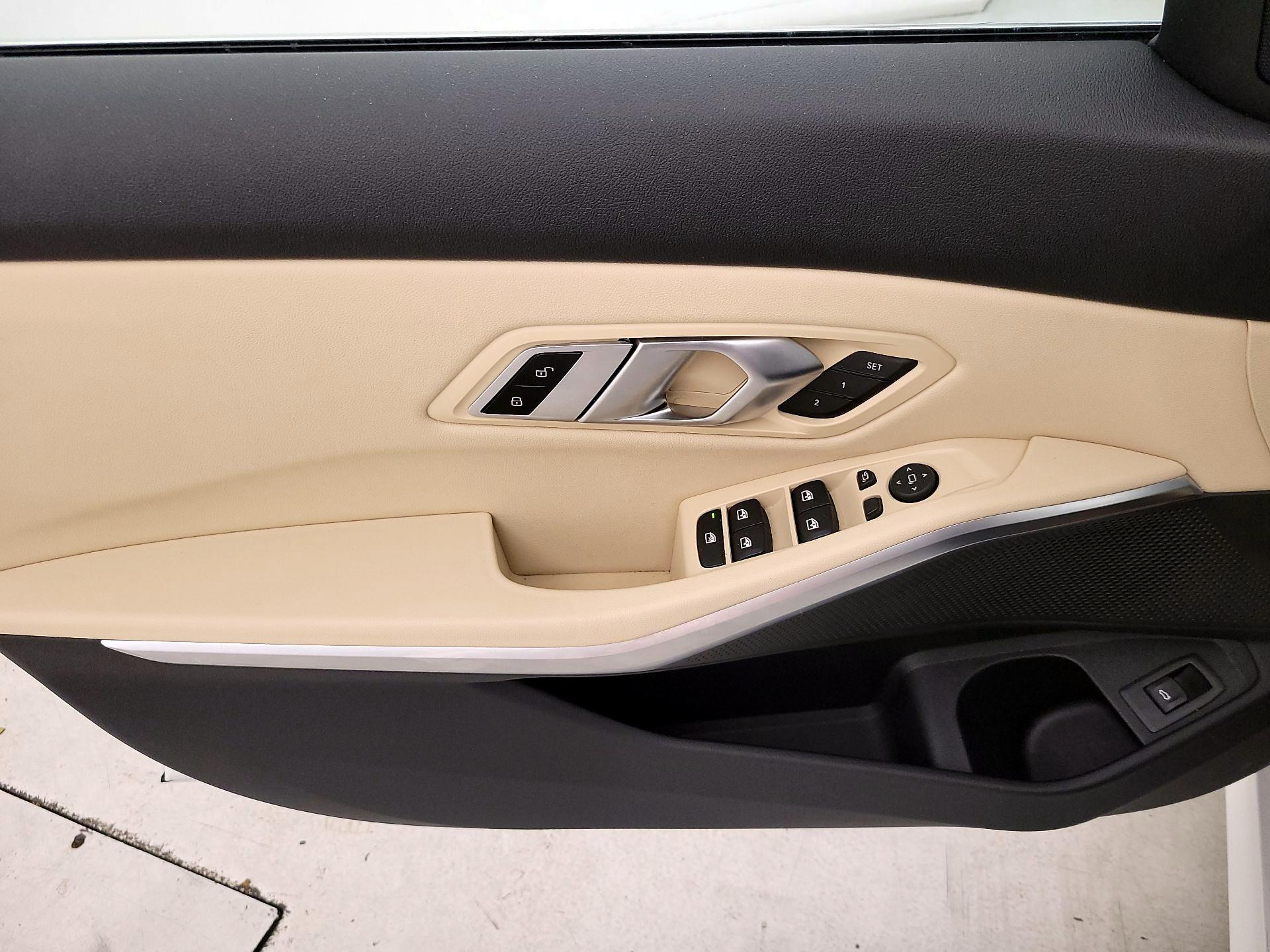 Thumbnail: 2019 BMW 3 Series - 12