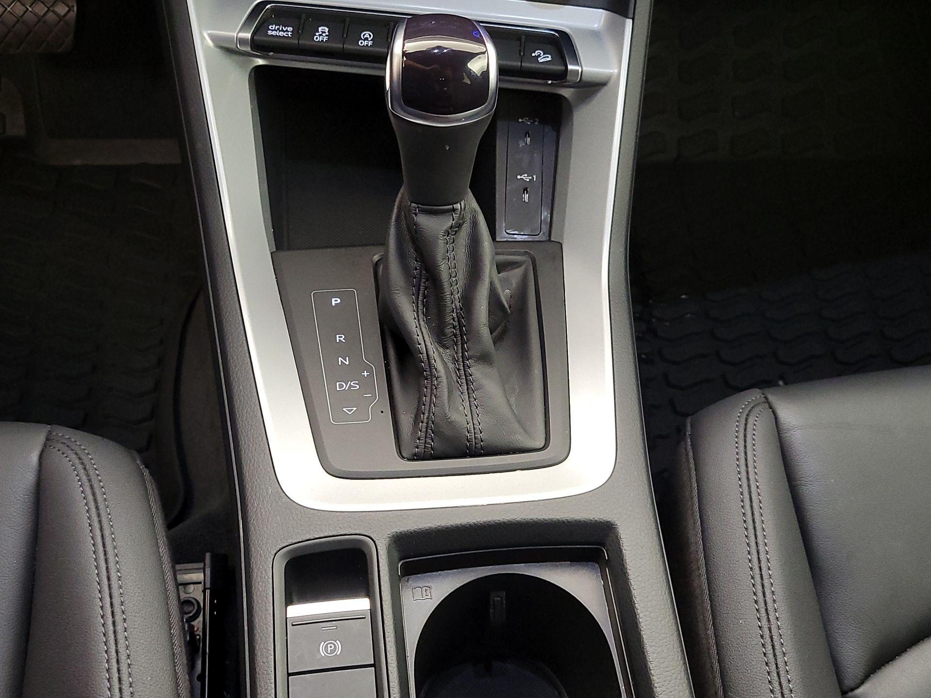 Thumbnail: 2022 Audi Q3 - 17
