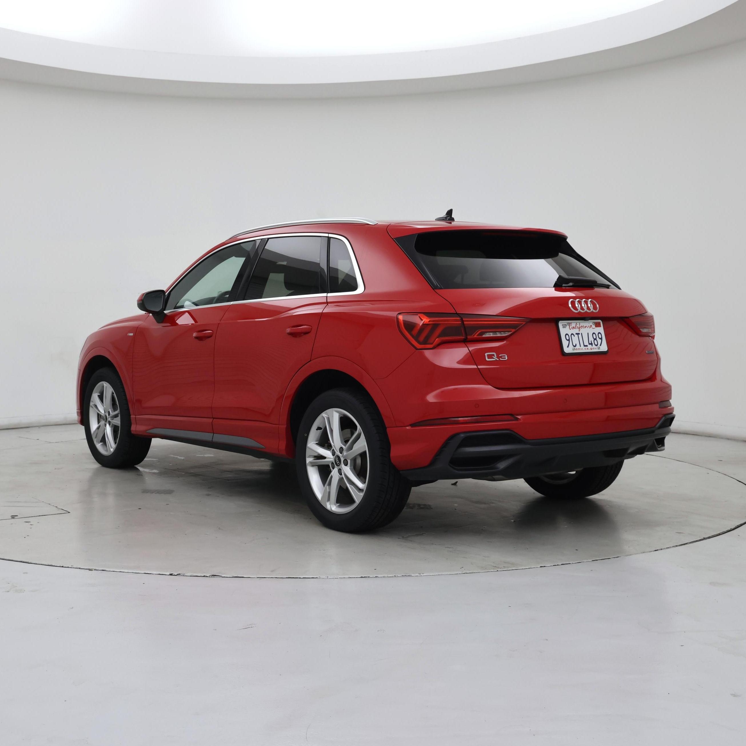 Thumbnail: 2022 Audi Q3 - 2