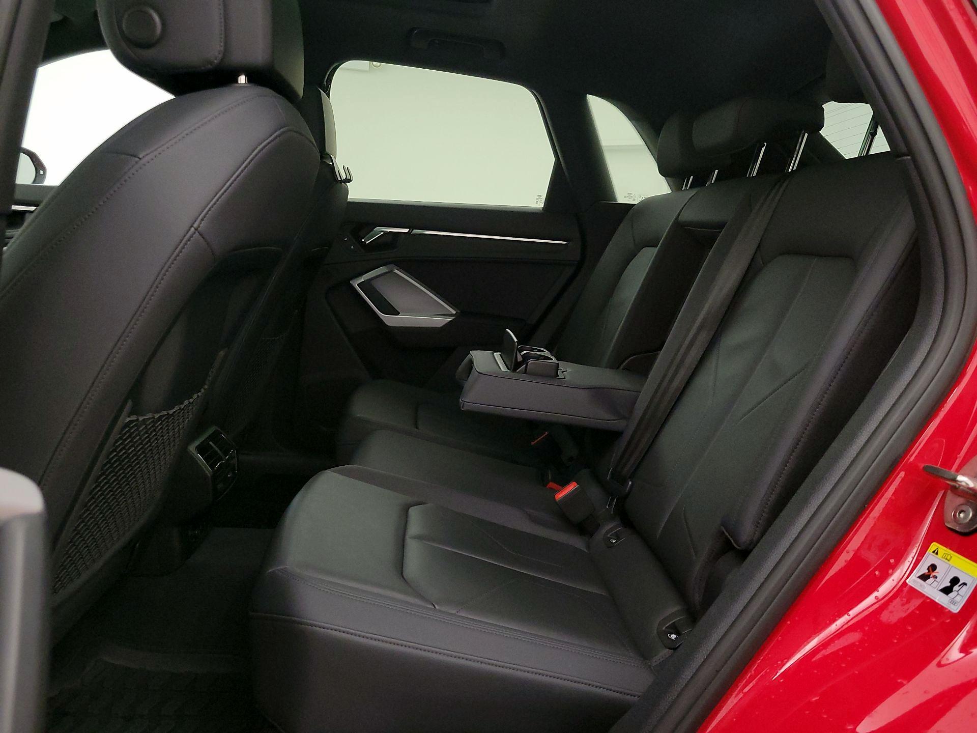 Thumbnail: 2022 Audi Q3 - 20