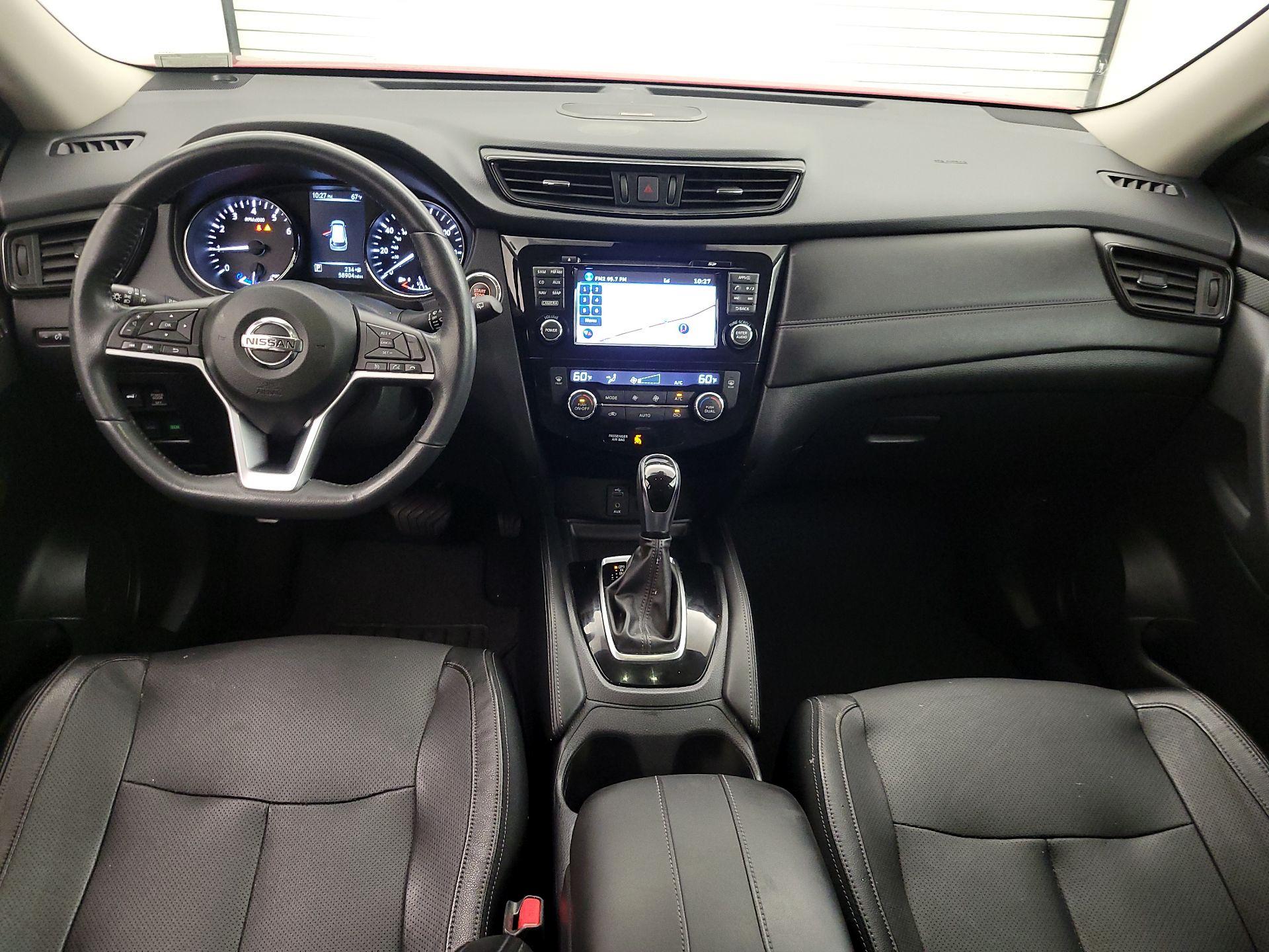 Thumbnail: 2017 Nissan Rogue - 9