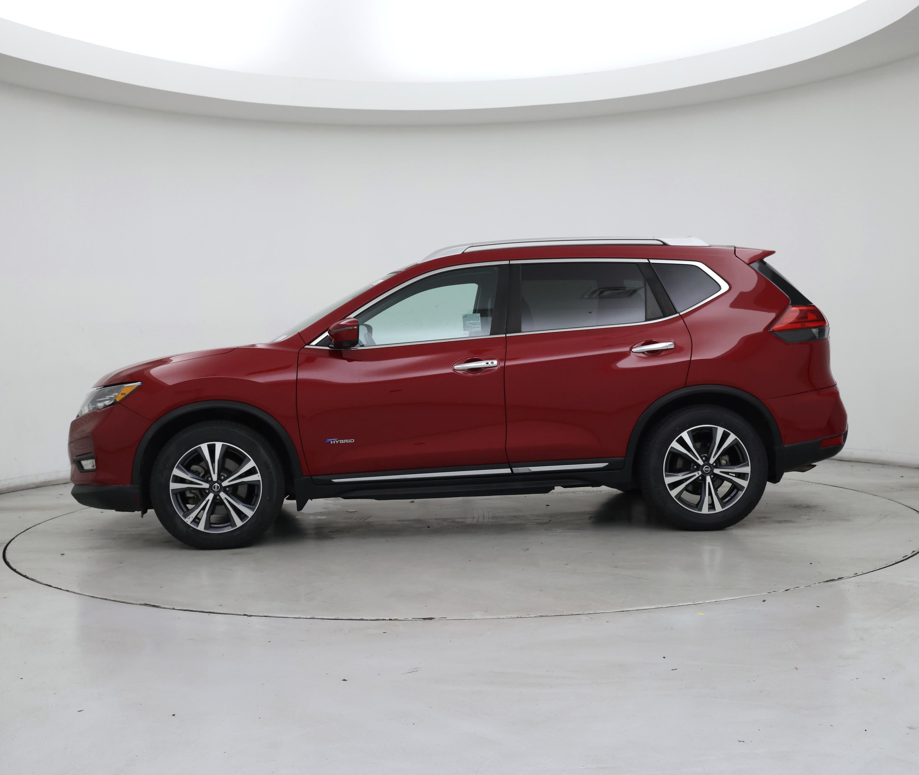 Thumbnail: 2017 Nissan Rogue - 3