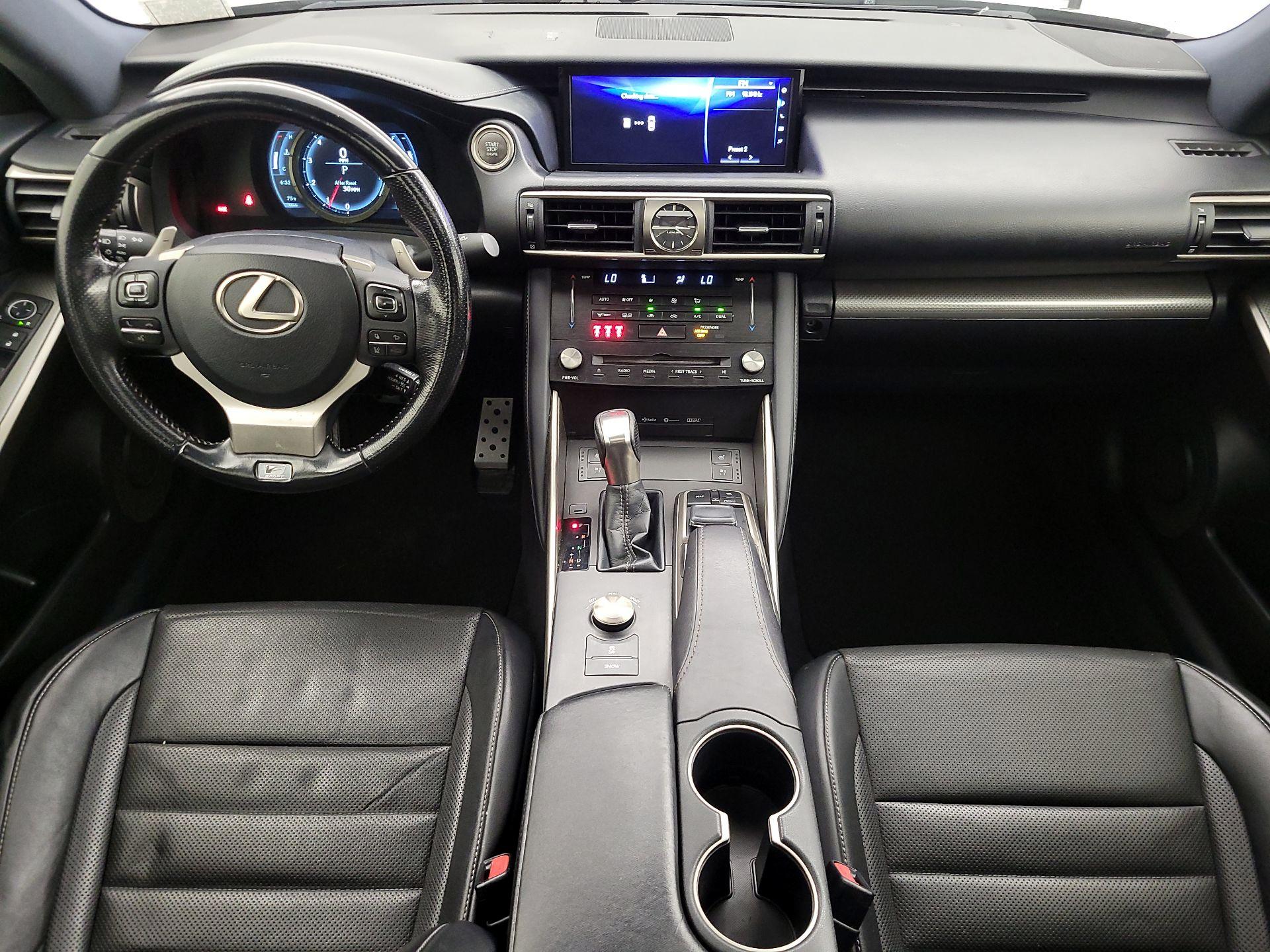 Thumbnail: 2017 Lexus IS - 9