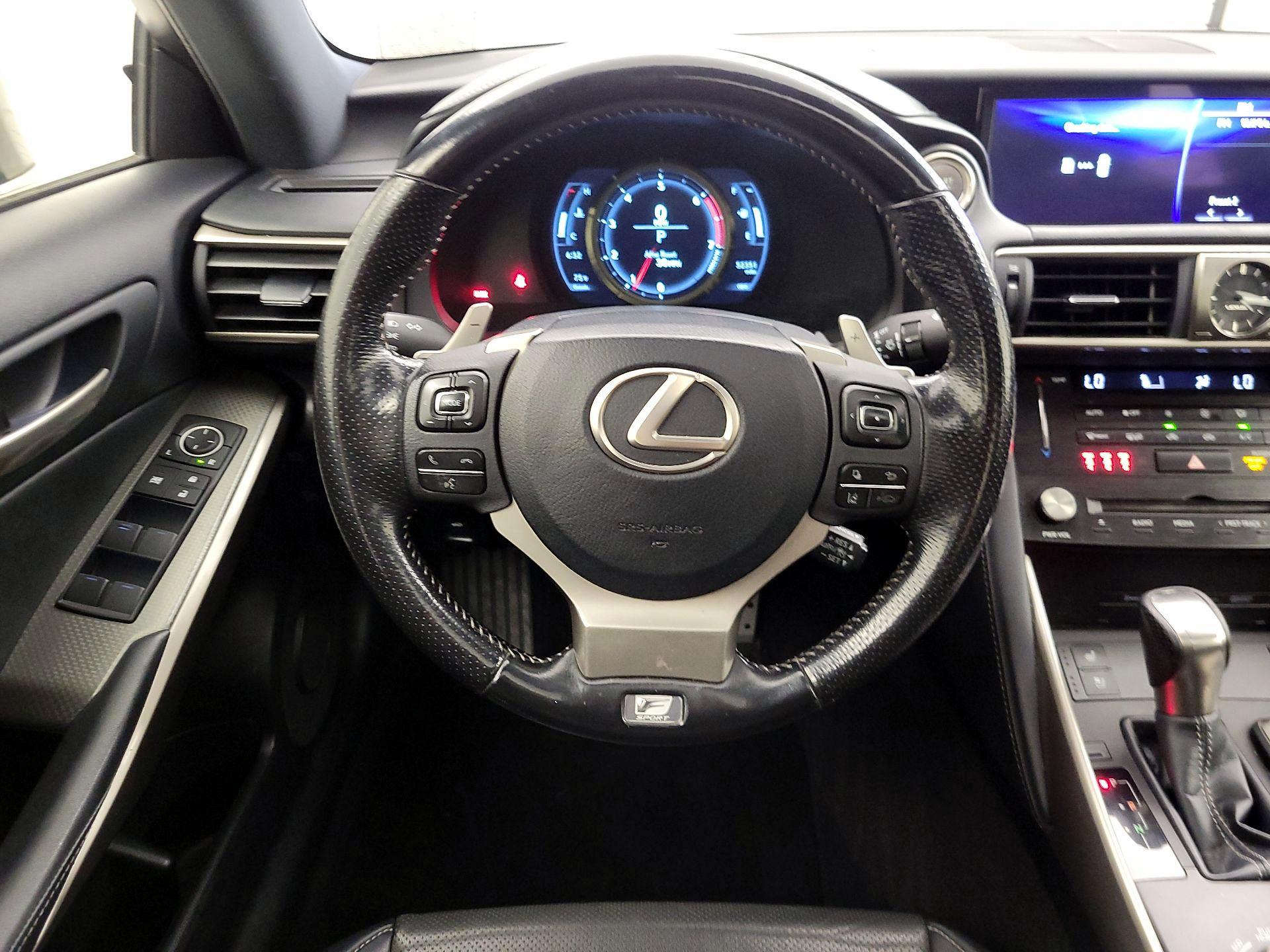 Thumbnail: 2017 Lexus IS - 10