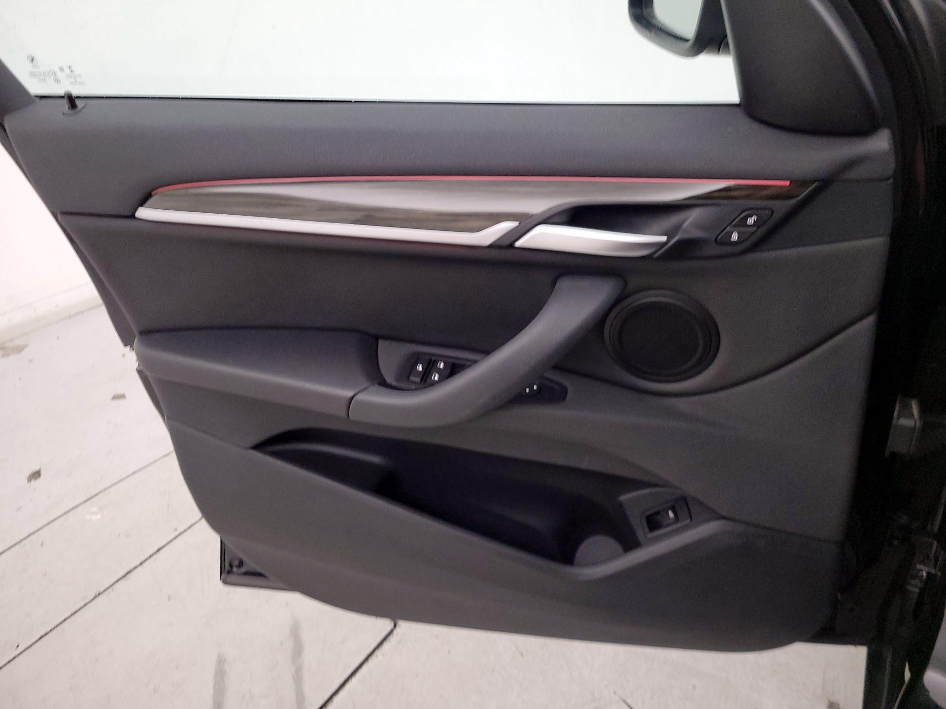 Thumbnail: 2021 BMW X1 - 12