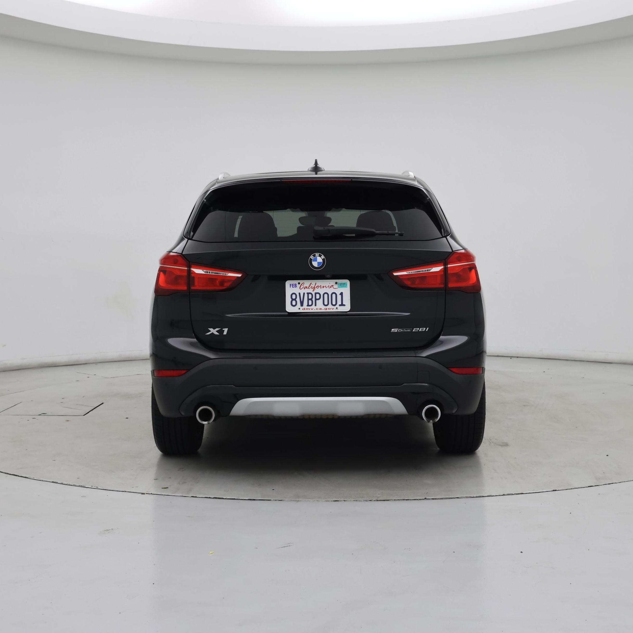 Thumbnail: 2021 BMW X1 - 6