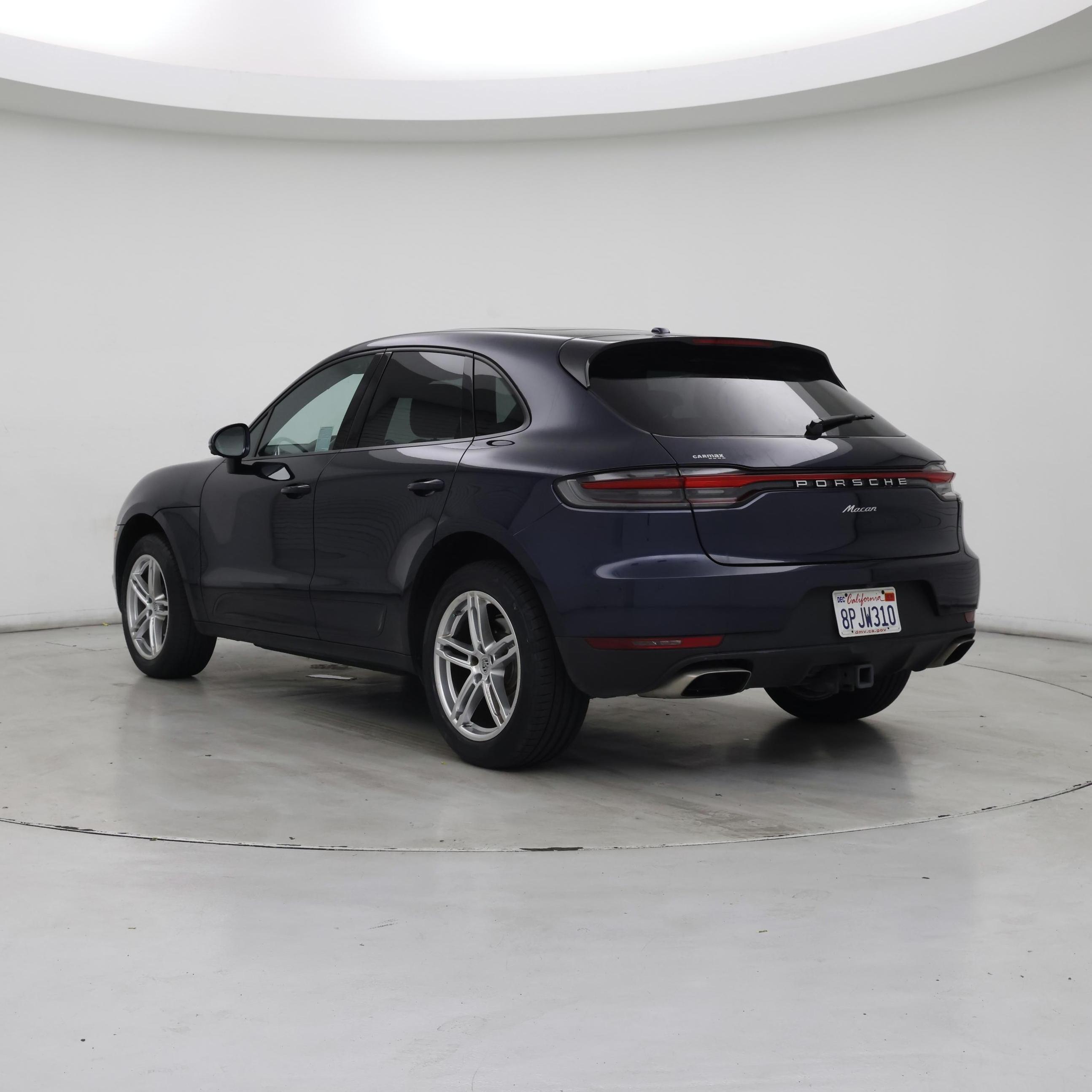 Thumbnail: 2020 Porsche Macan - 2
