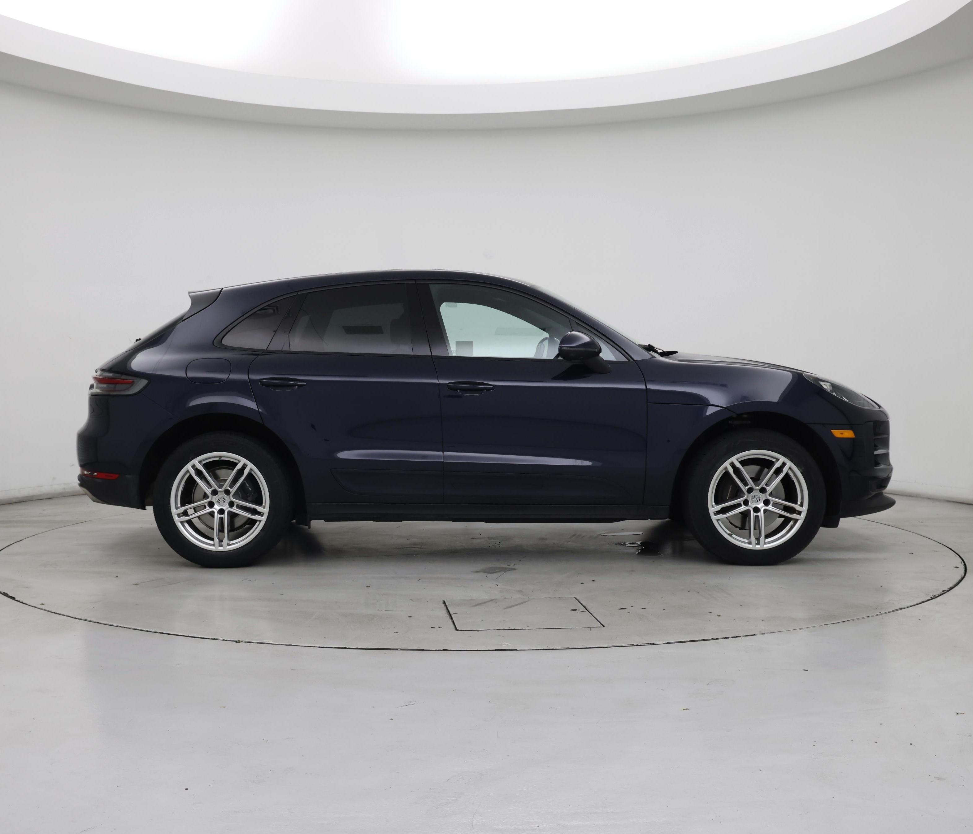 Thumbnail: 2020 Porsche Macan - 7