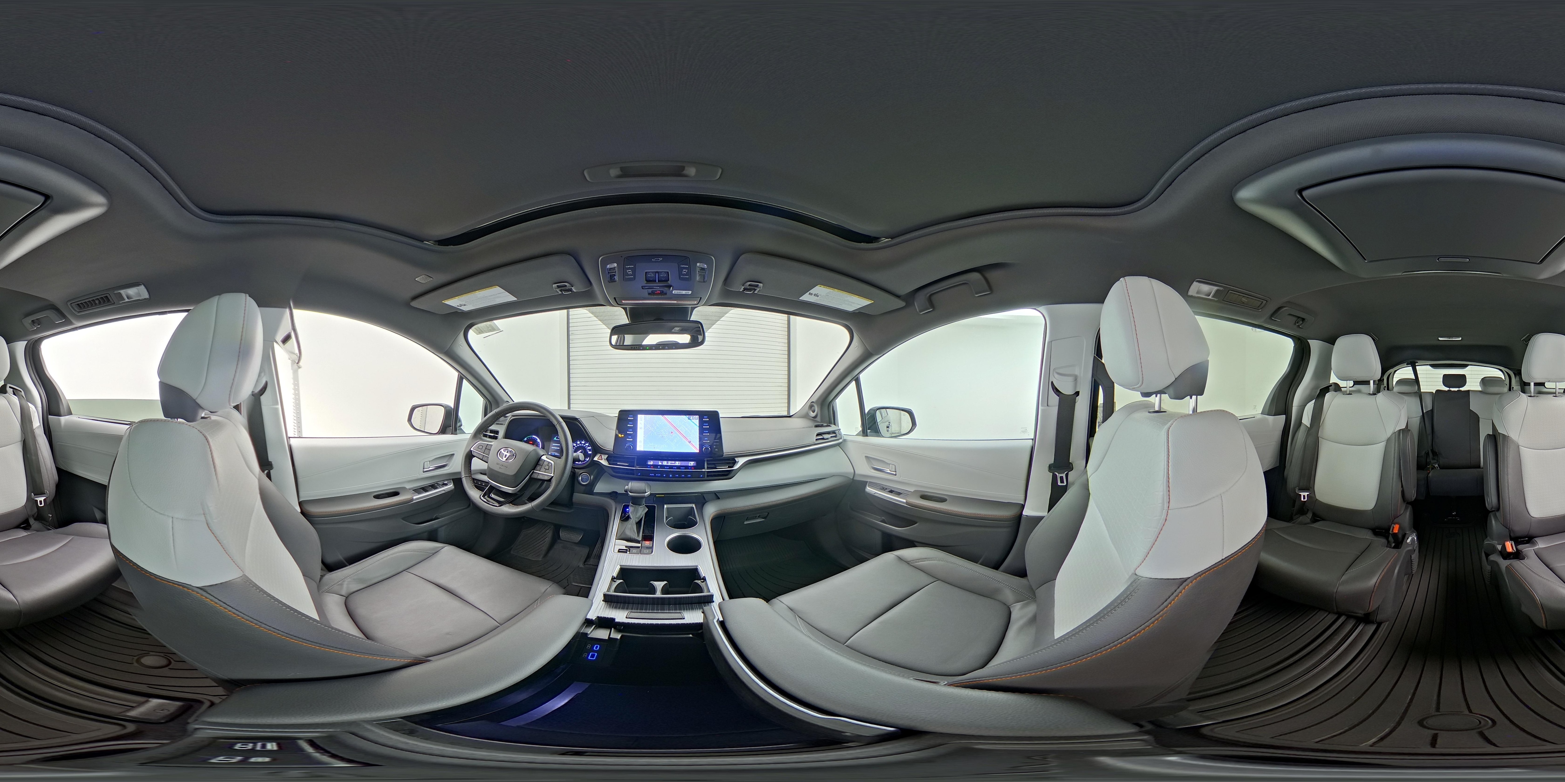 2023 Toyota Sienna XSE - Photo 29