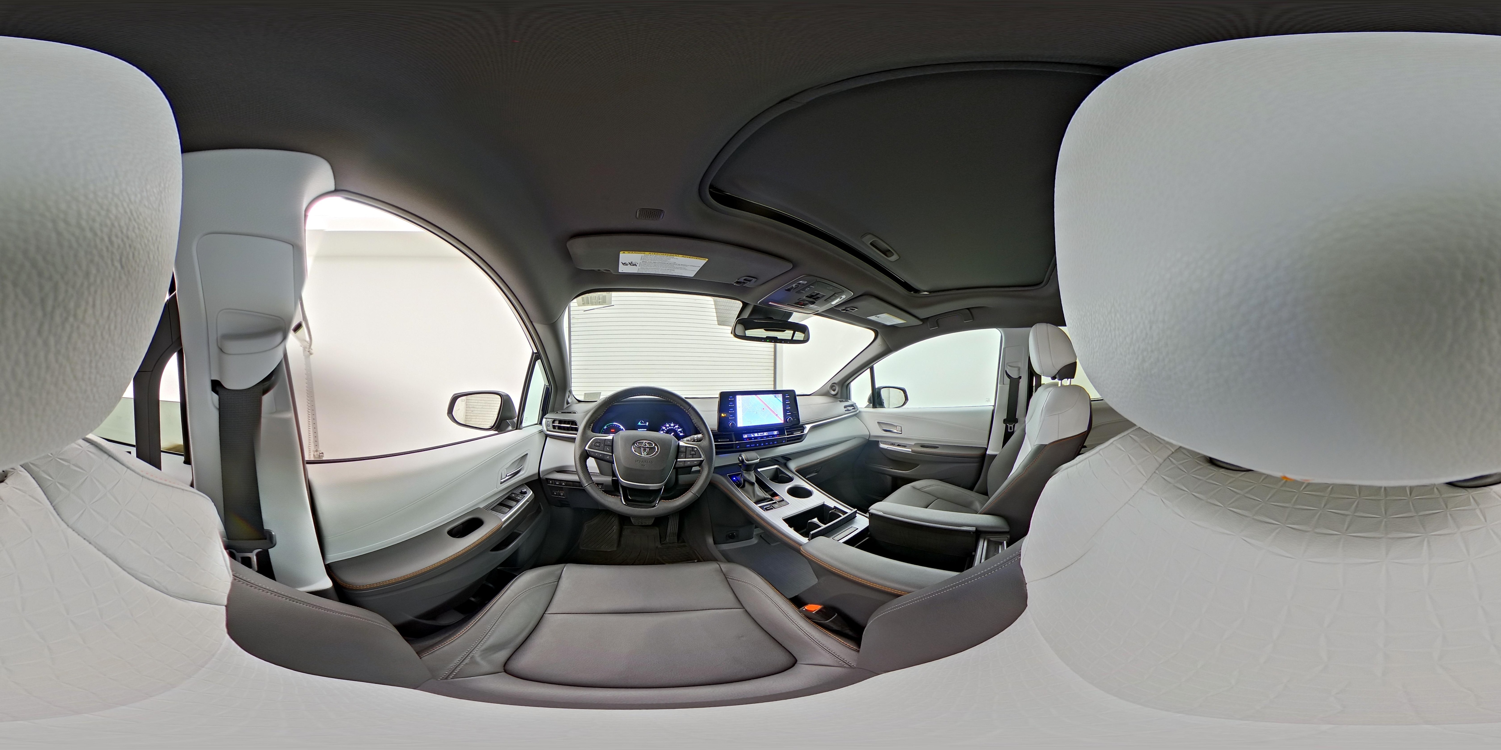 2023 Toyota Sienna XSE - Photo 31