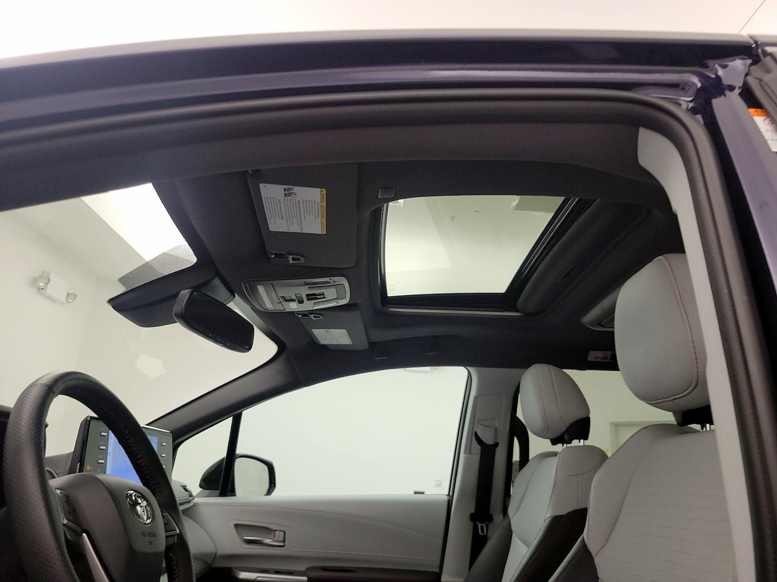 2023 Toyota Sienna XSE - Photo 21