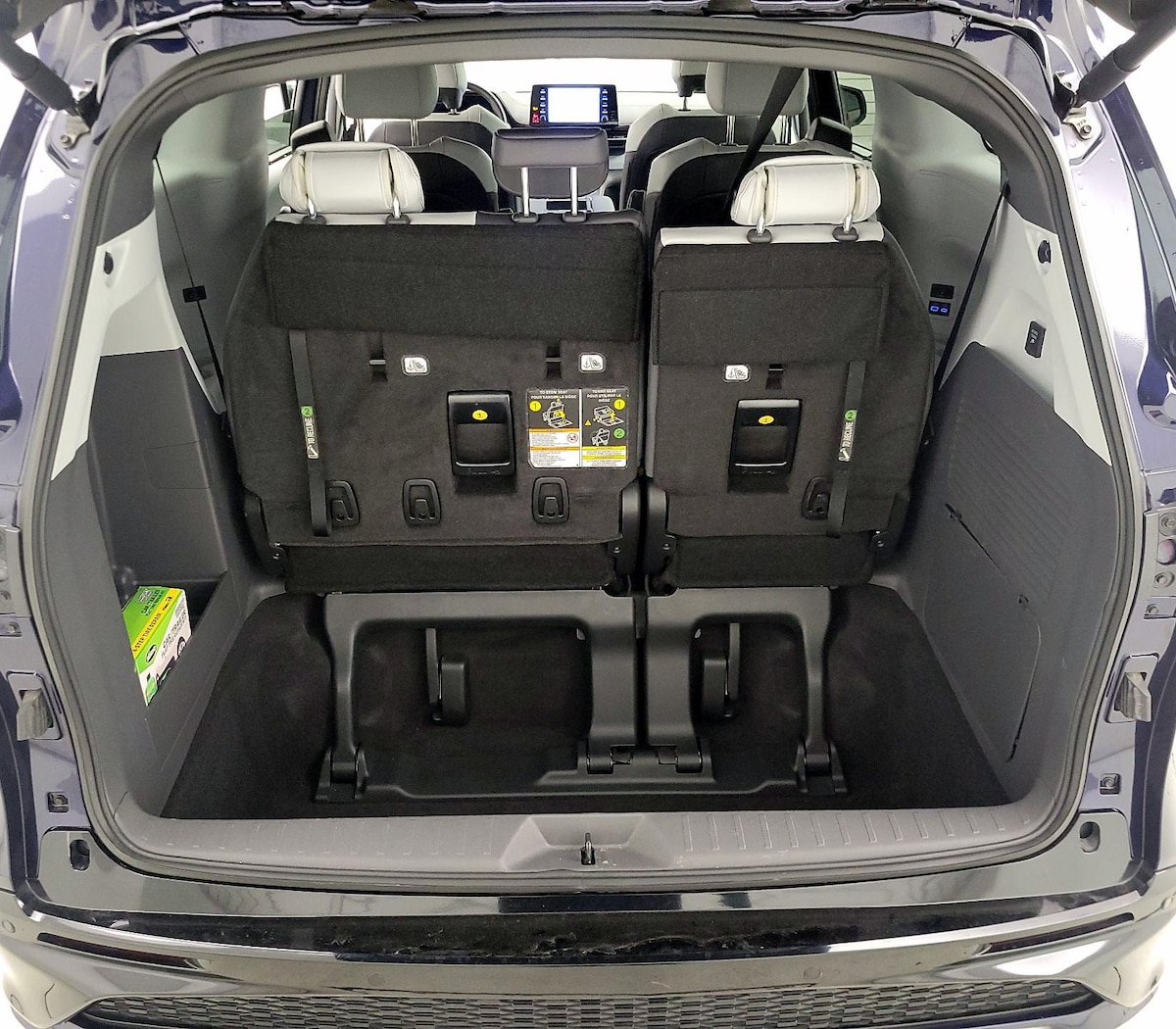 Trunk/Cargo (Seats Up)