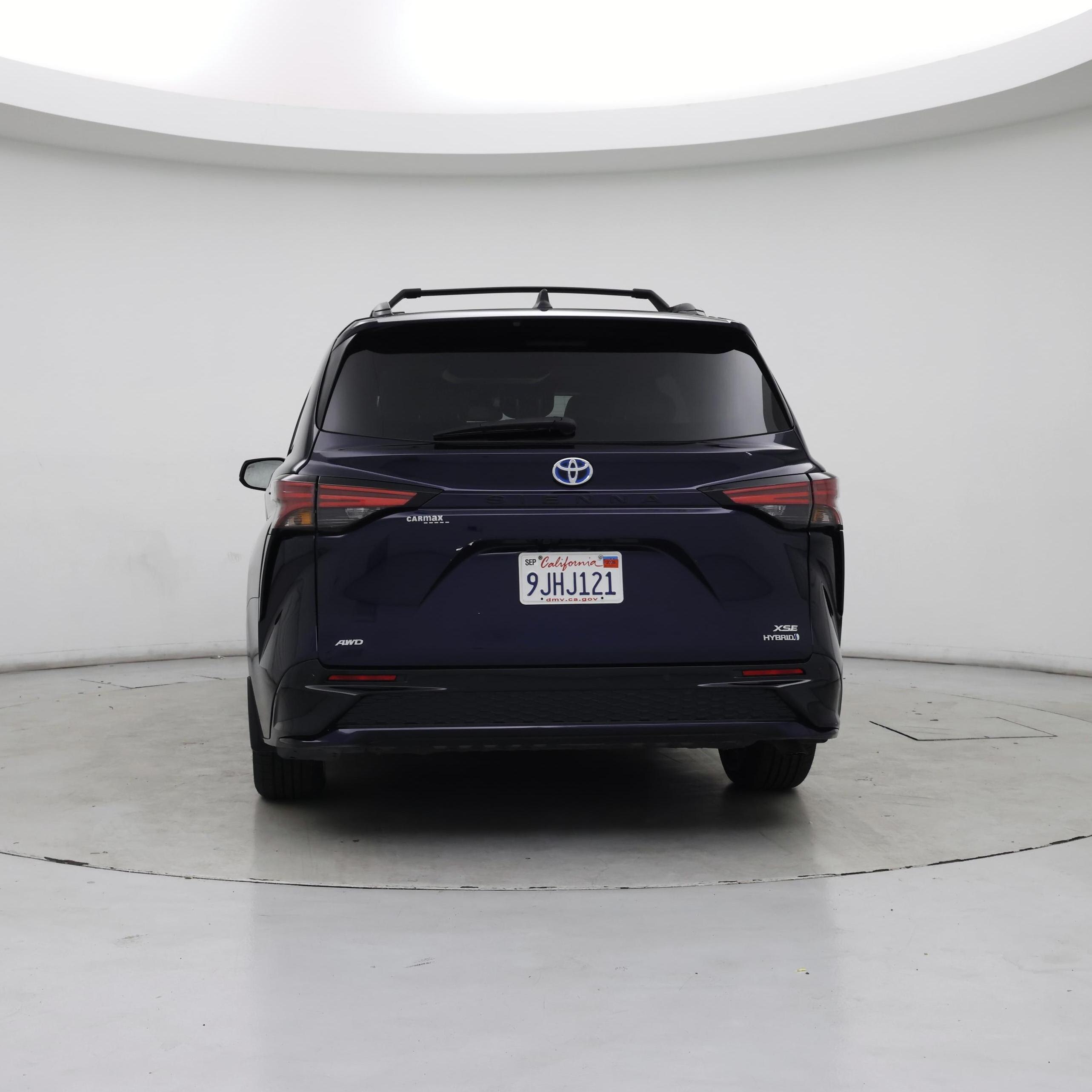 Thumbnail: 2023 Toyota Sienna - 6