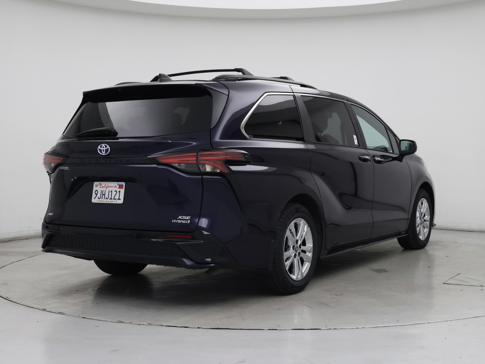 2023 Toyota Sienna XSE - Photo 9