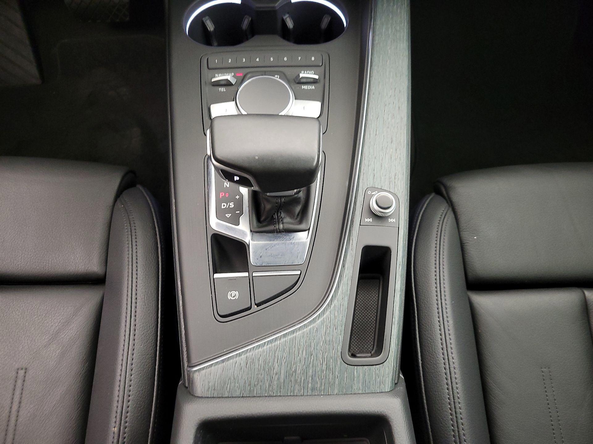 Thumbnail: 2018 Audi A4 - 18