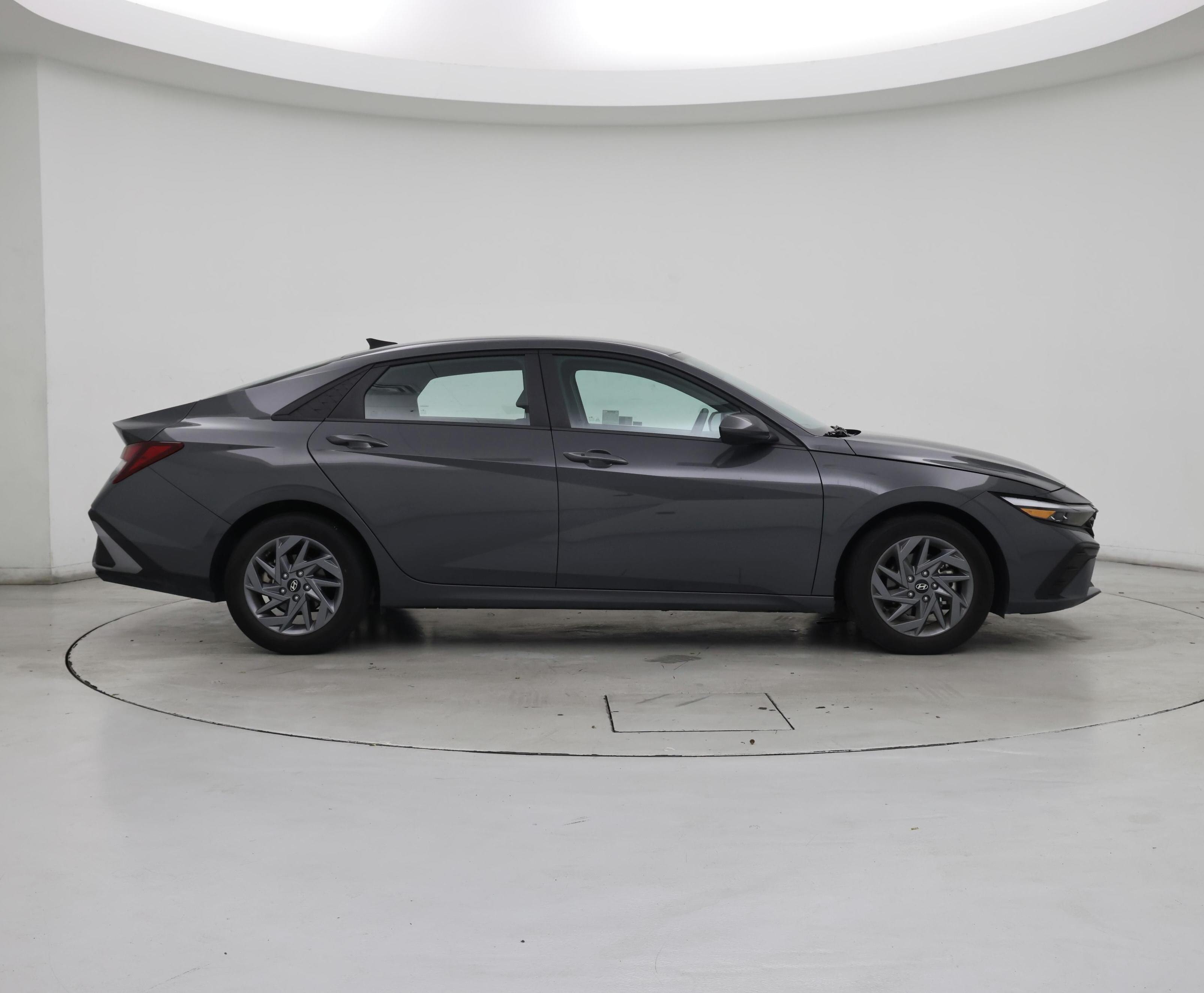 Thumbnail: 2024 Hyundai Elantra - 7