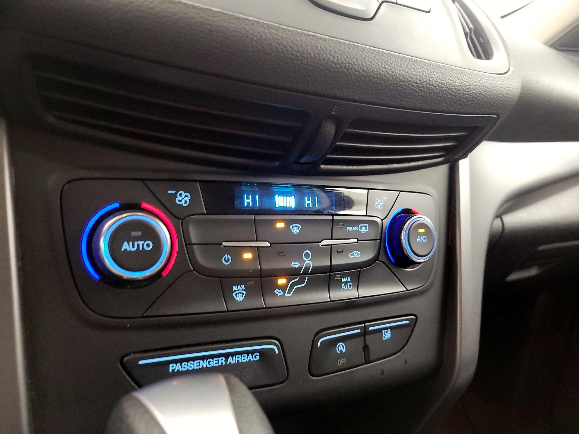 Thumbnail: 2017 Ford Escape - 16