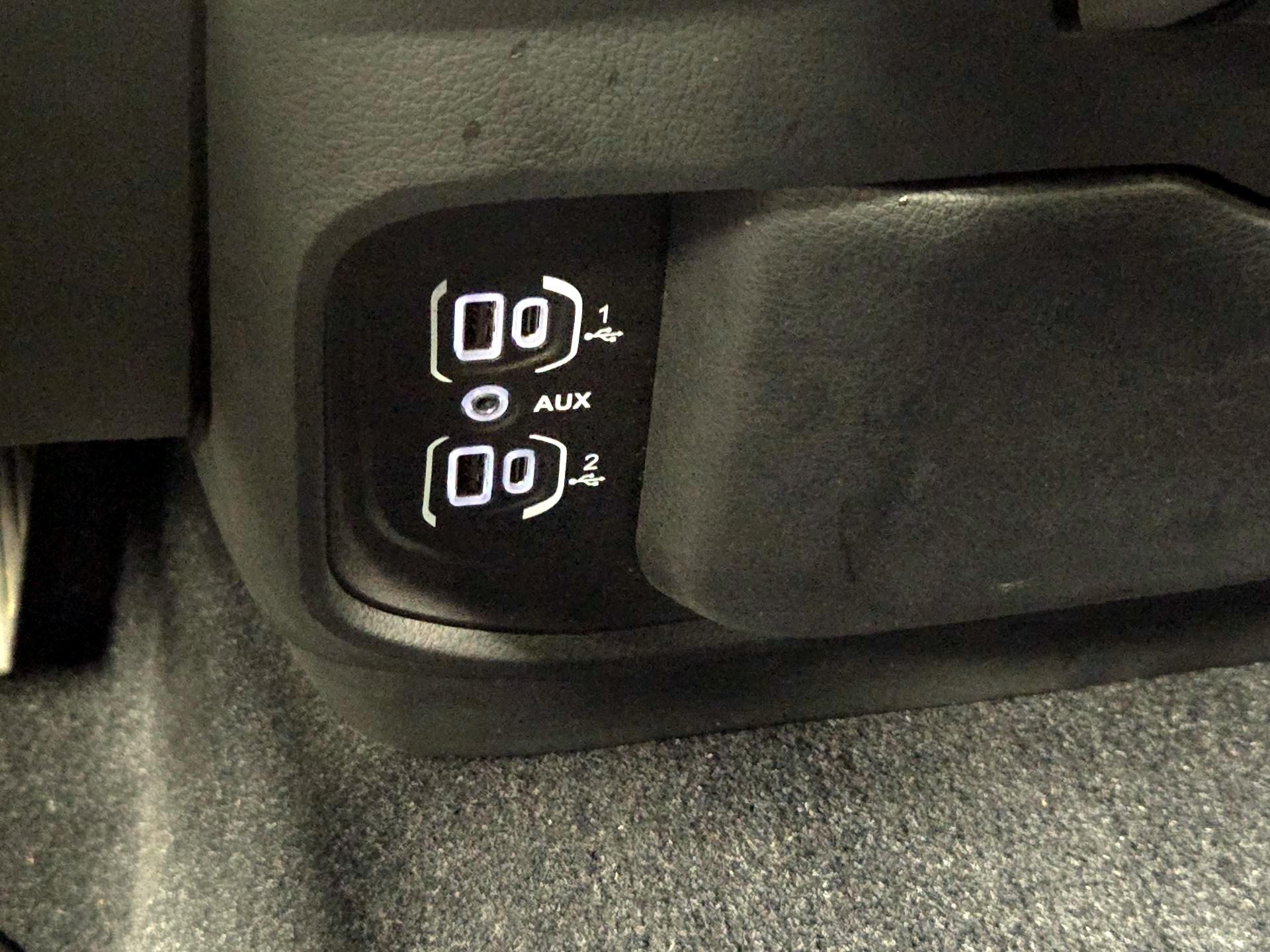 Thumbnail: 2025 RAM 1500 - 19