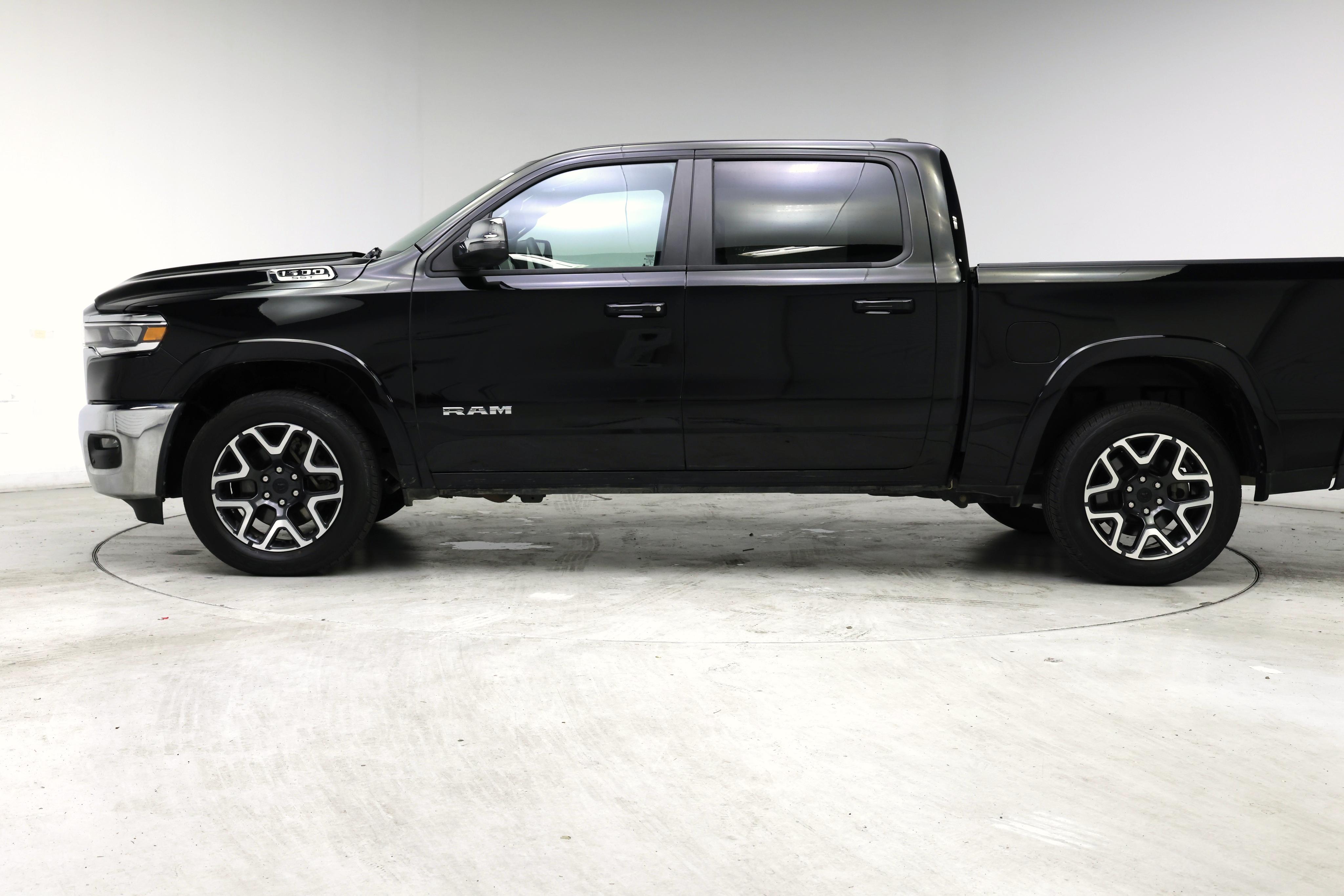 Thumbnail: 2025 RAM 1500 - 3