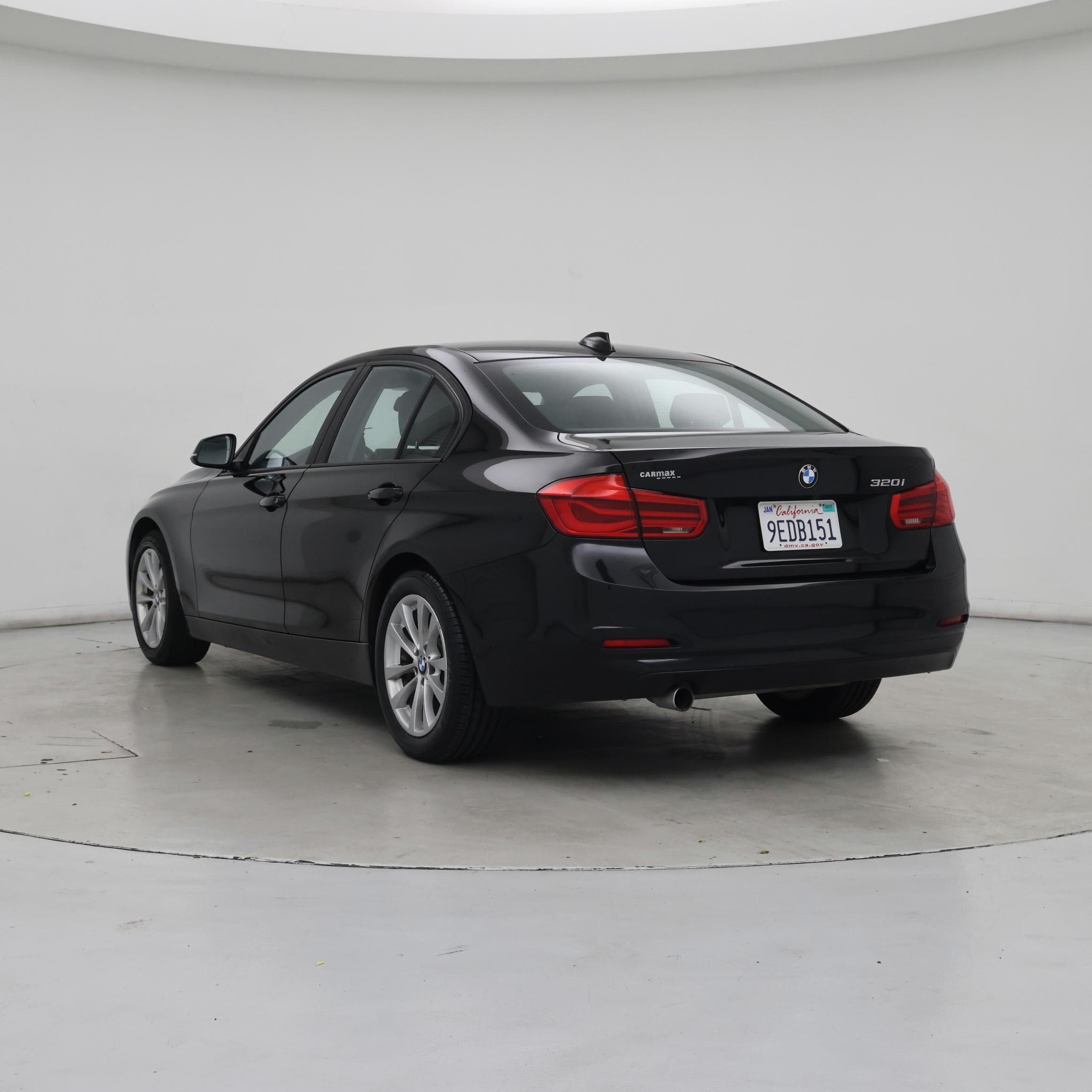 Thumbnail: 2017 BMW 3 Series - 2