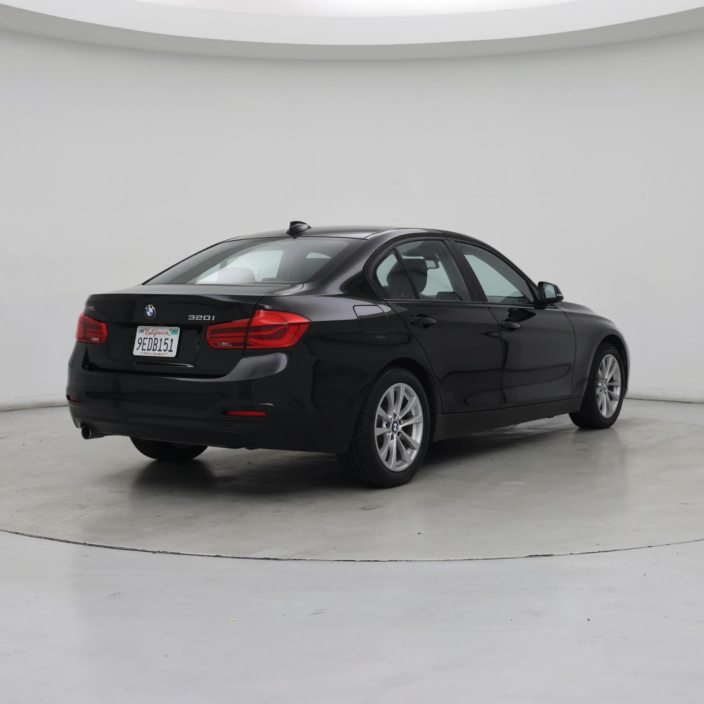 Thumbnail: 2017 BMW 3 Series - 8