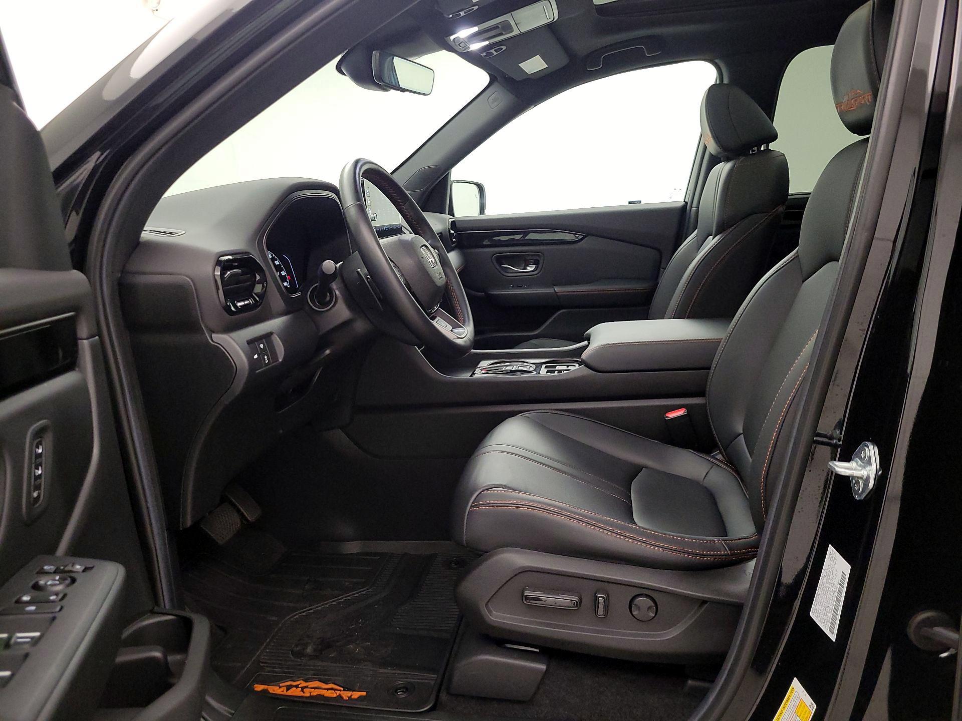 Thumbnail: 2025 Honda Pilot - 11