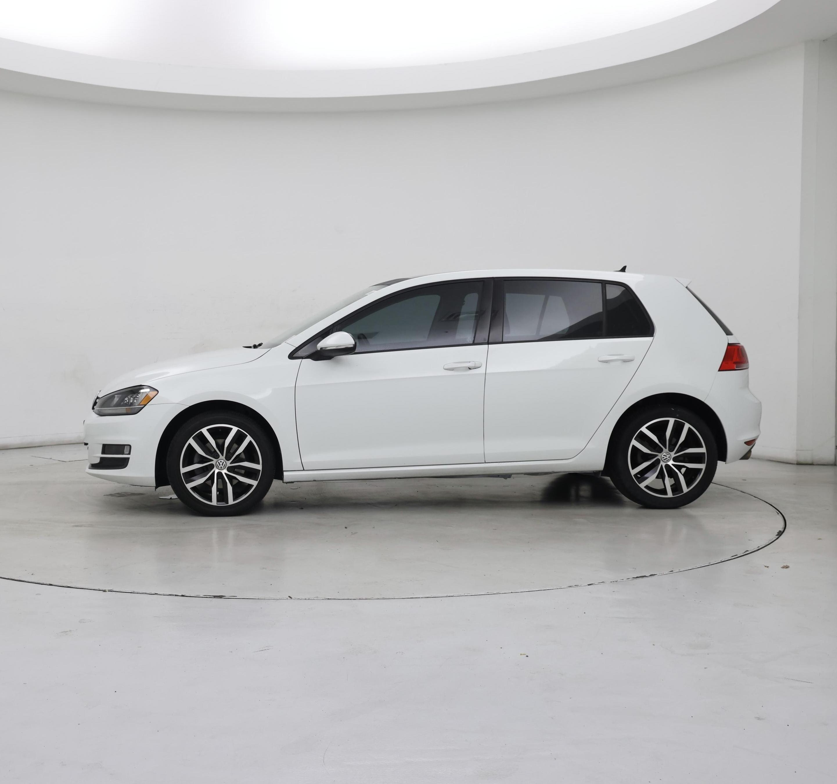 Thumbnail: 2015 Volkswagen Golf - 3