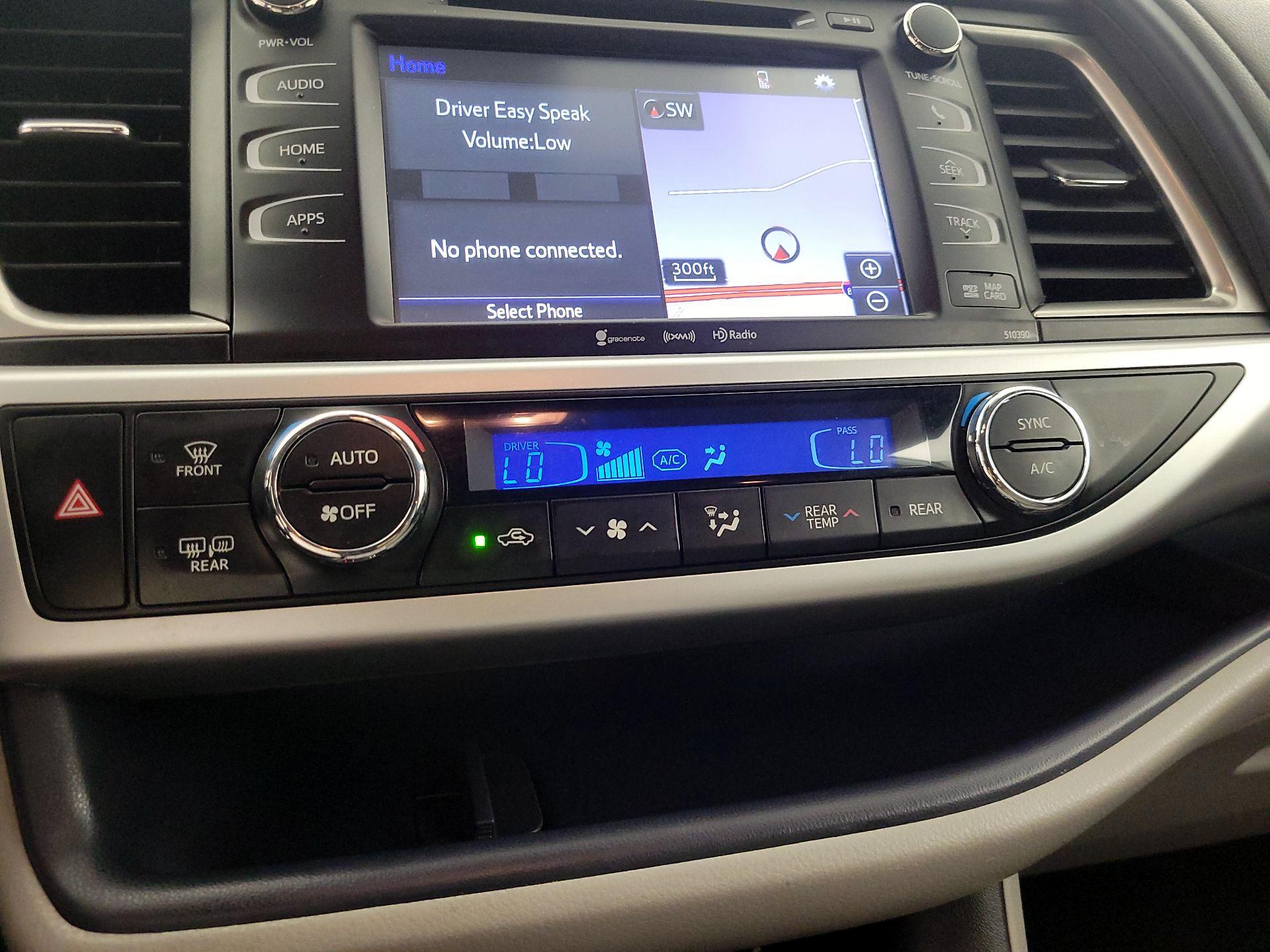 Thumbnail: 2019 Toyota Highlander - 17