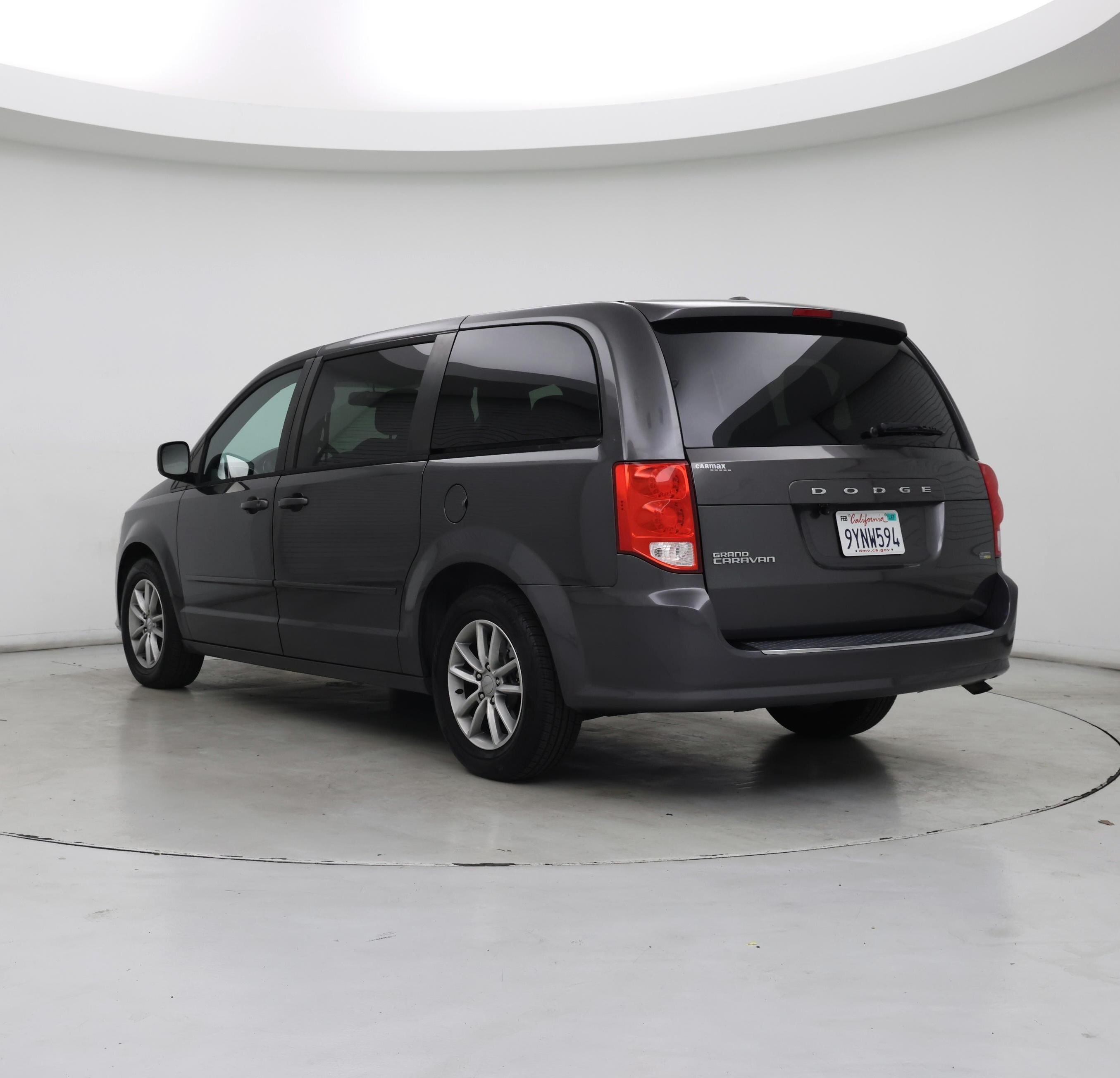 Thumbnail: 2016 Dodge Grand Caravan - 2