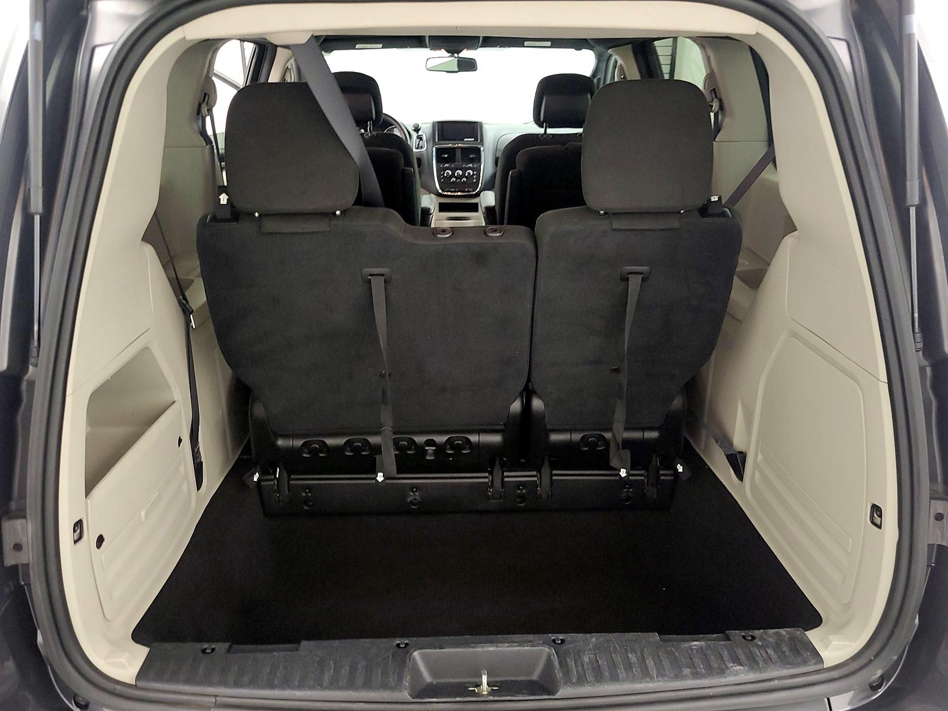 Thumbnail: 2016 Dodge Grand Caravan - 20
