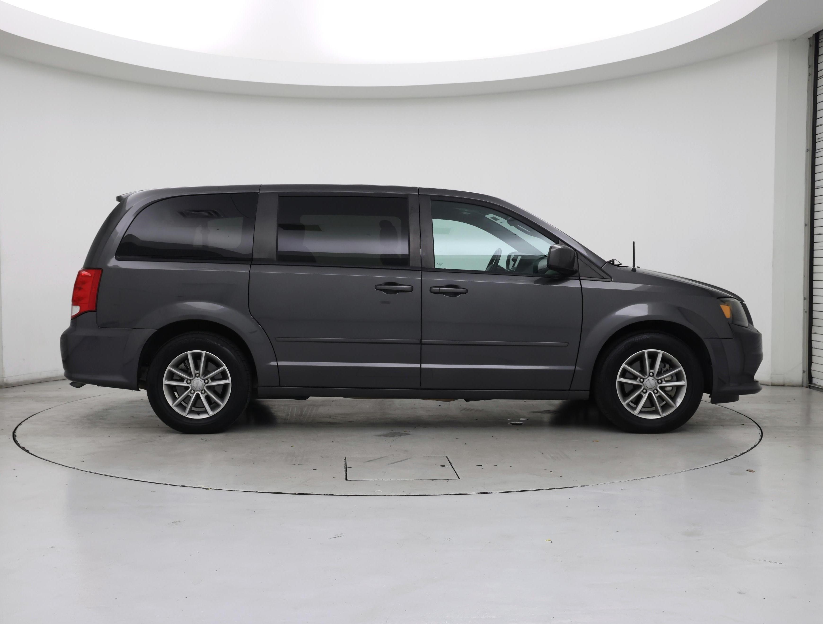 Thumbnail: 2016 Dodge Grand Caravan - 7