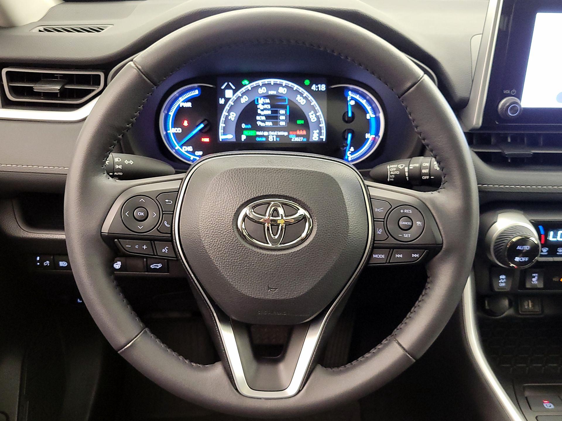 Thumbnail: 2025 Toyota RAV4 - 10