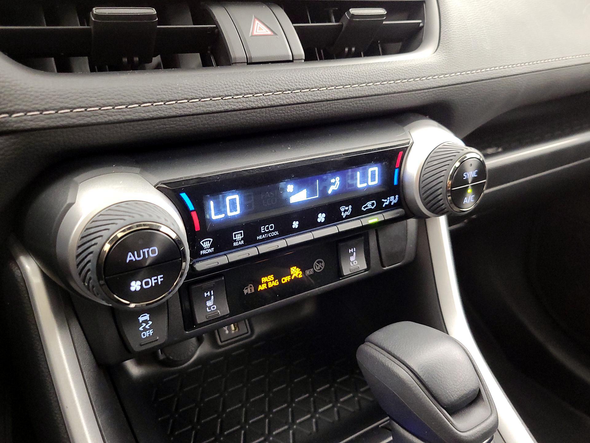 Thumbnail: 2025 Toyota RAV4 - 16
