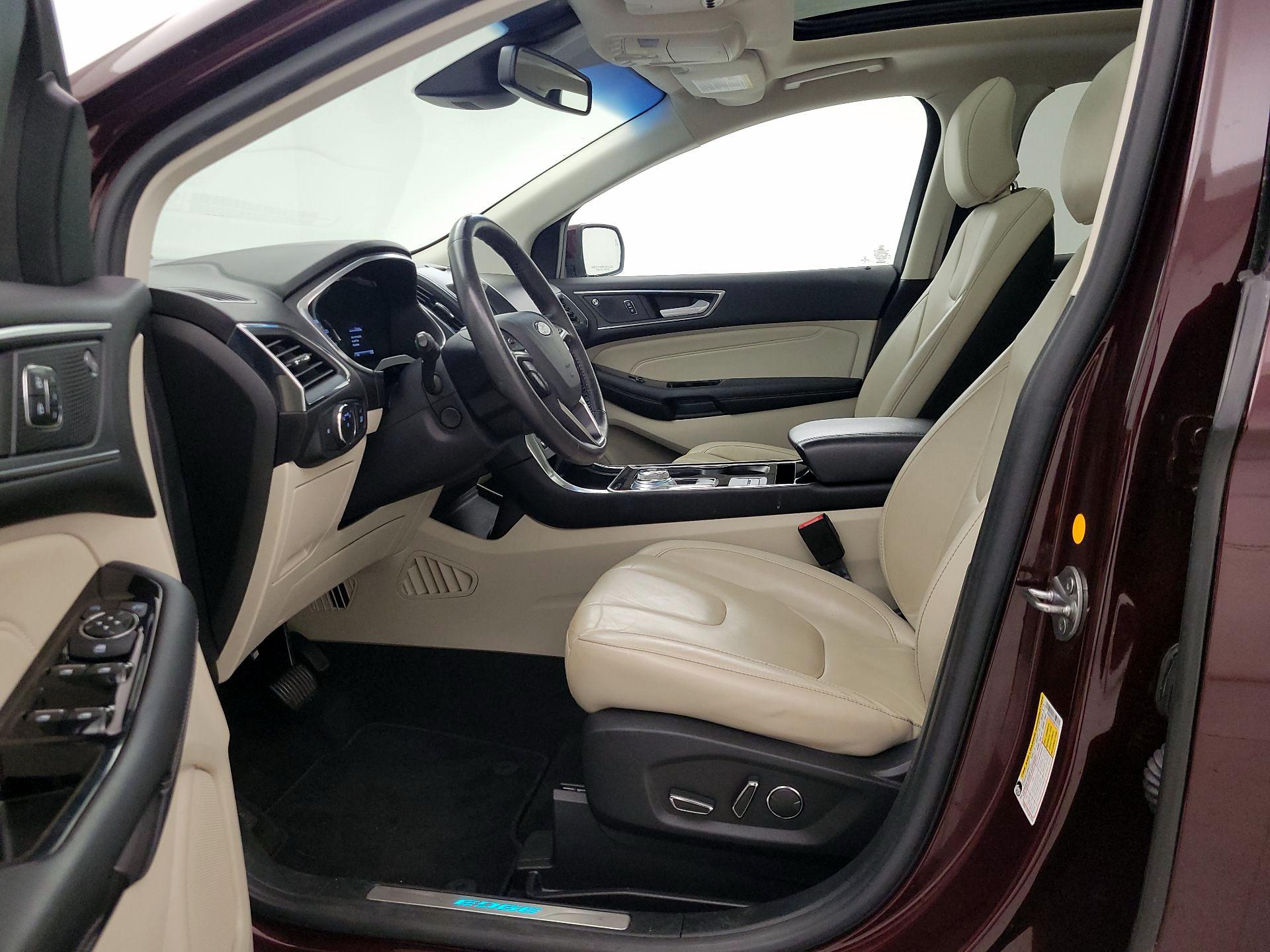 Thumbnail: 2019 Ford Edge - 11