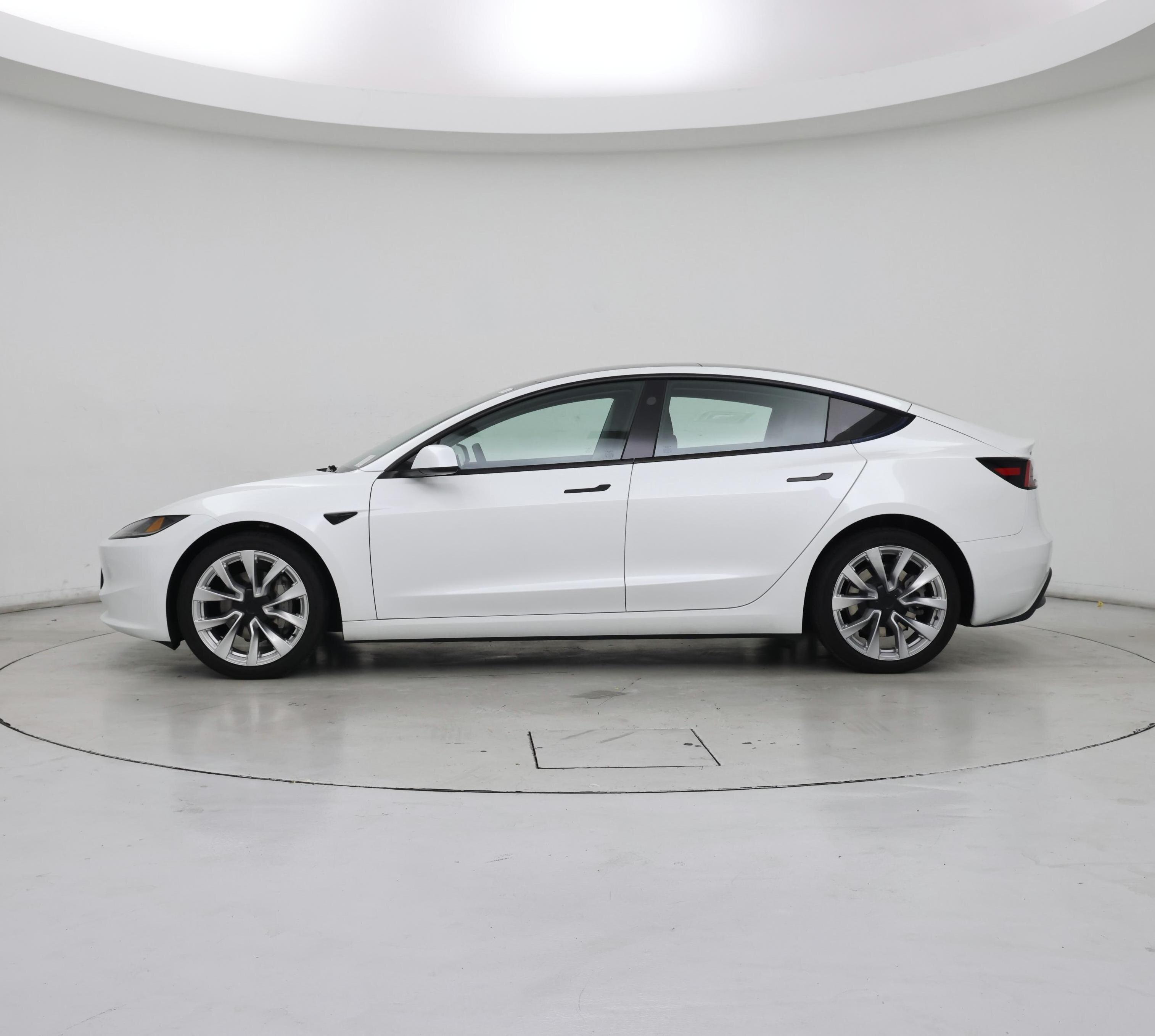 Thumbnail: 2025 Tesla Model 3 - 3