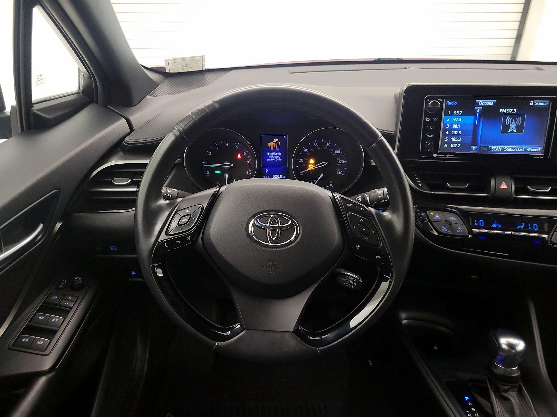 Thumbnail: 2018 Toyota C-HR - 10