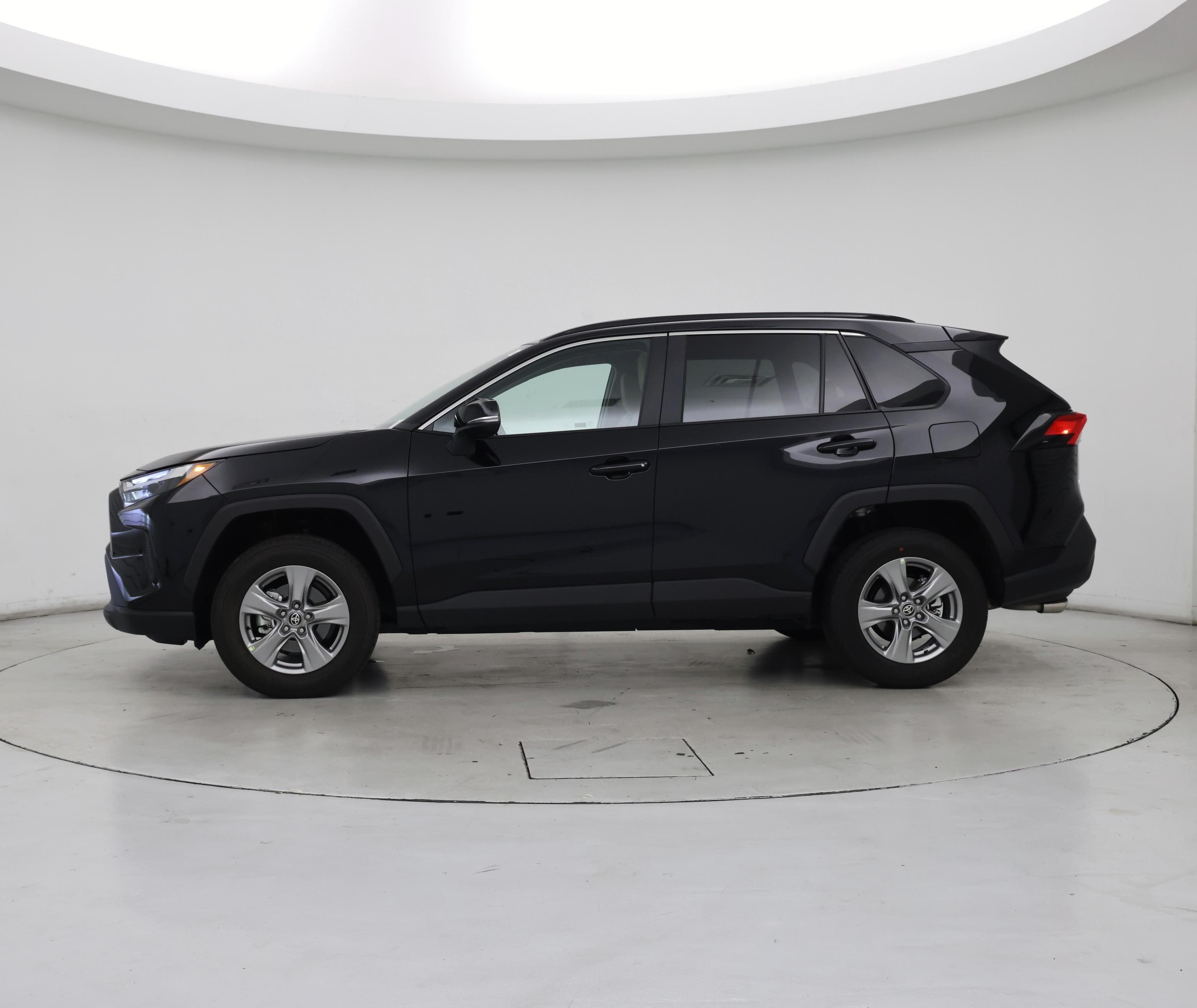 Thumbnail: 2025 Toyota RAV4 - 3