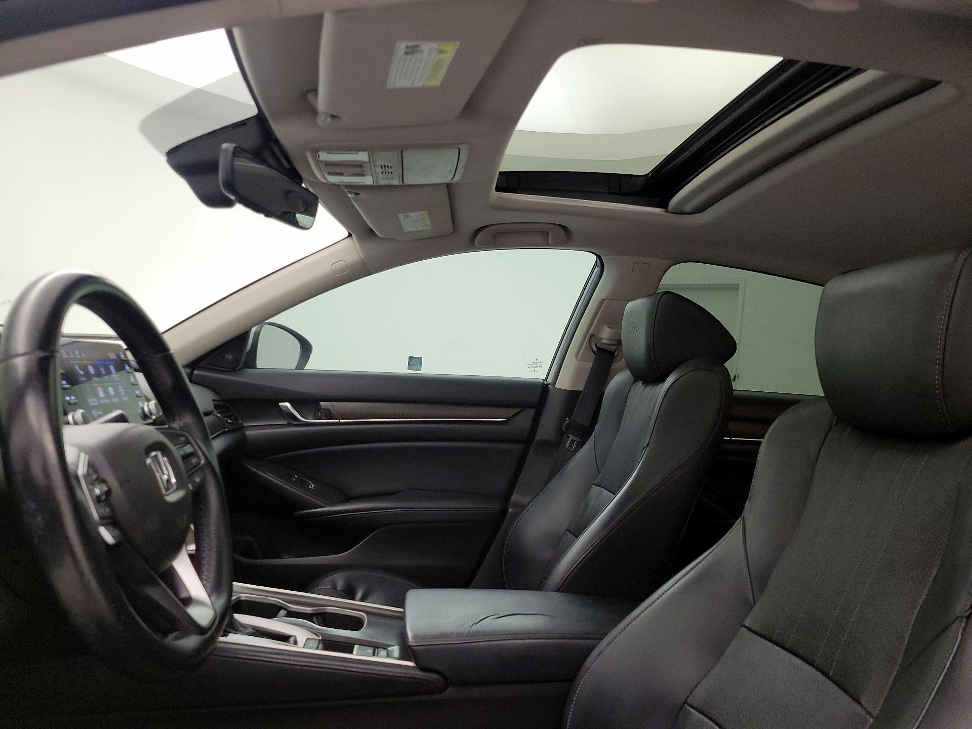 Thumbnail: 2018 Honda Accord - 19