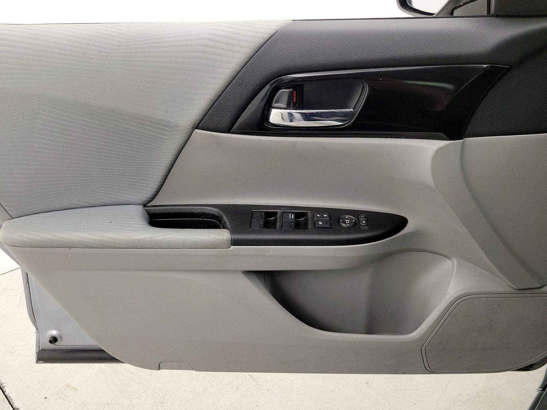 Thumbnail: 2016 Honda Accord - 12