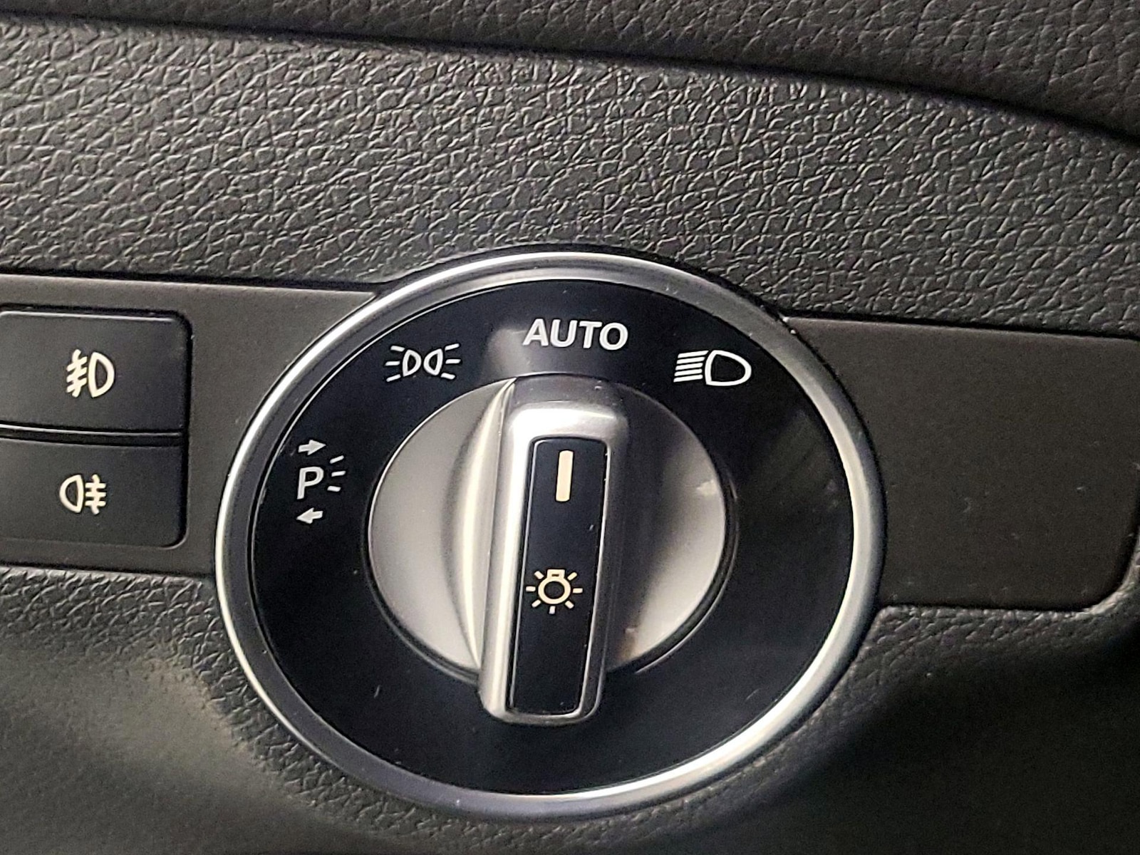 2018 Mercedes-Benz GLA-Class GLA250 - Photo 14