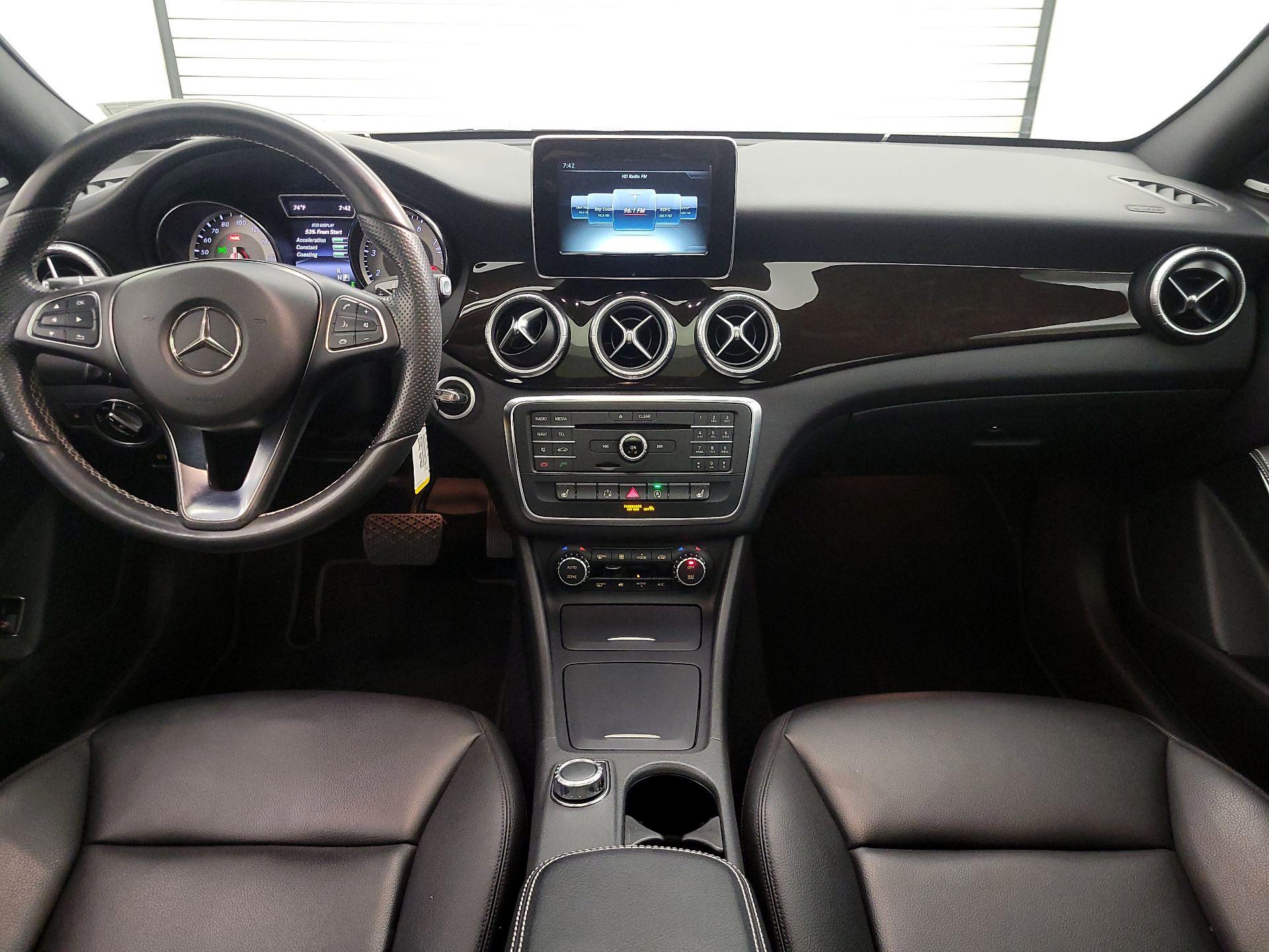 Thumbnail: 2015 Mercedes-Benz CLA - 9