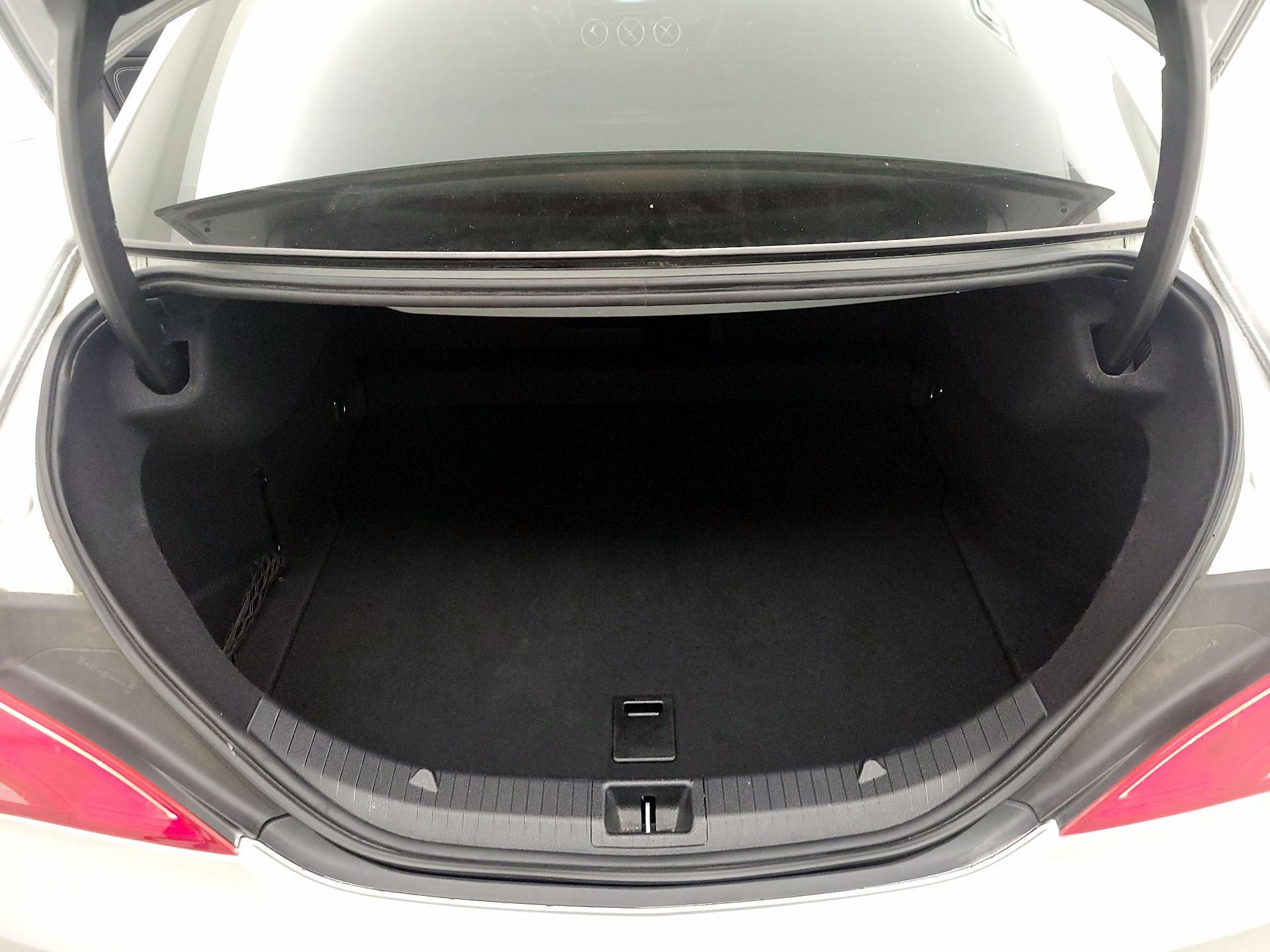 Thumbnail: 2015 Mercedes-Benz CLA - 20