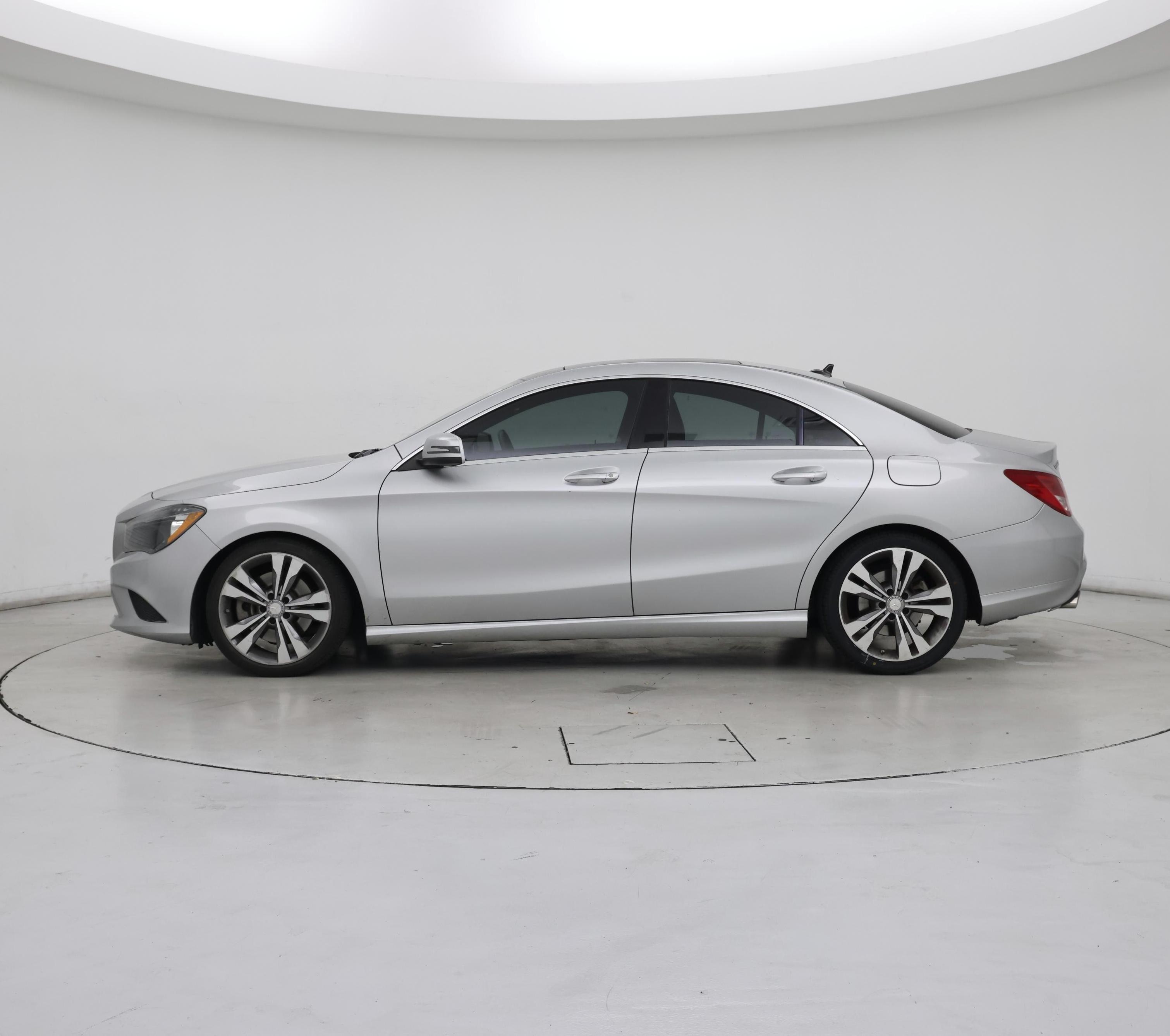 Thumbnail: 2015 Mercedes-Benz CLA - 3
