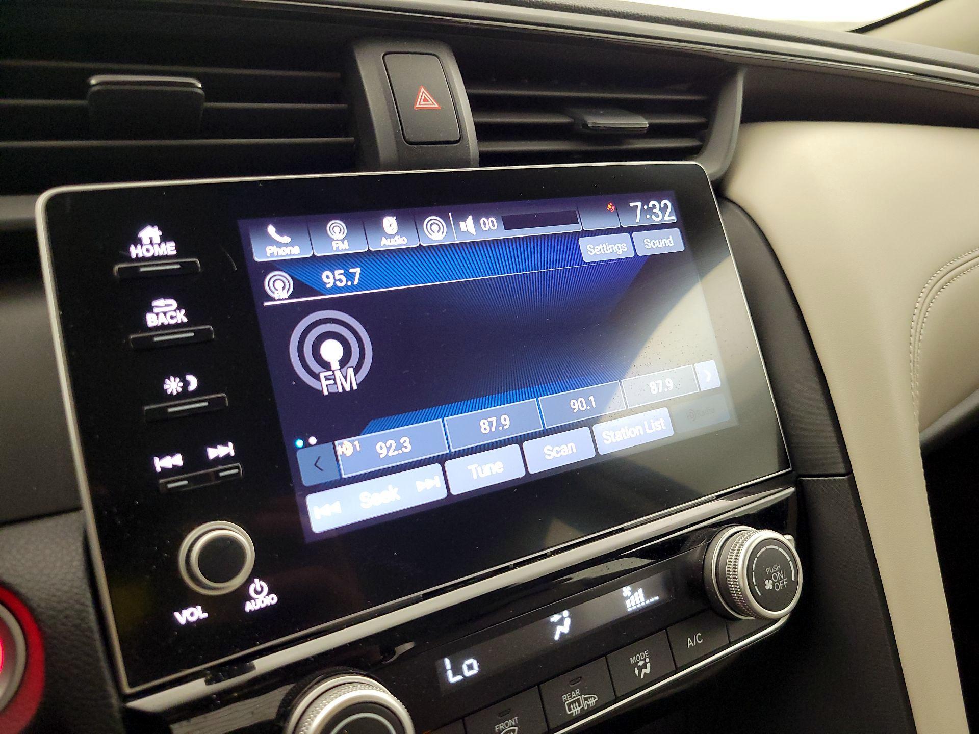 Thumbnail: 2019 Honda Insight - 15