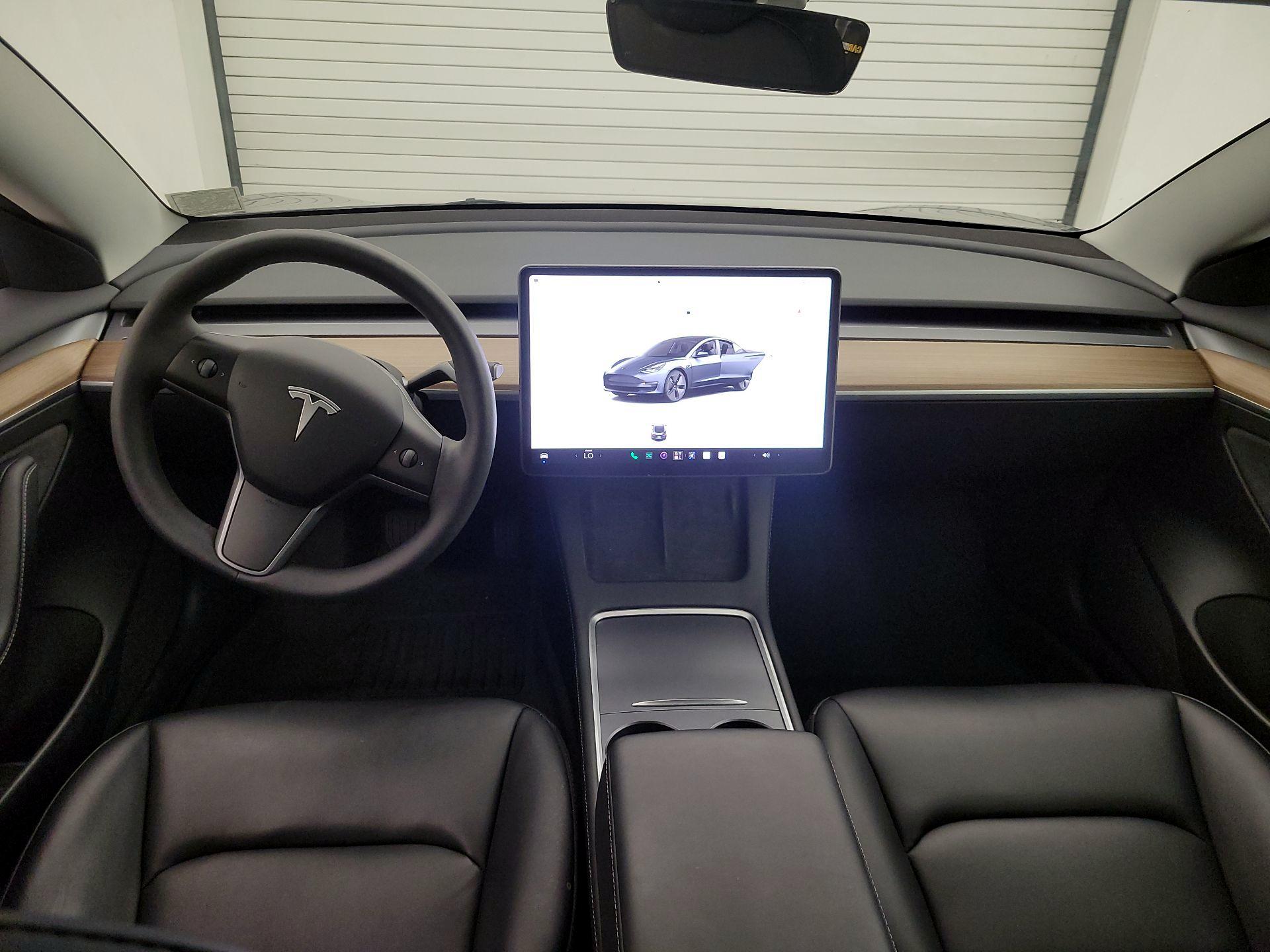 Thumbnail: 2023 Tesla Model 3 - 9